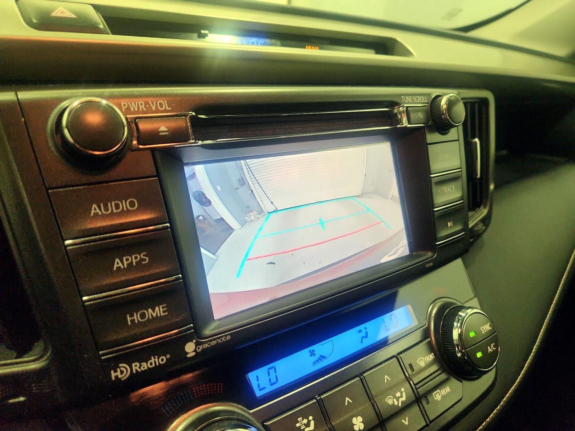 Thumbnail: 2015 Toyota RAV4 - 14