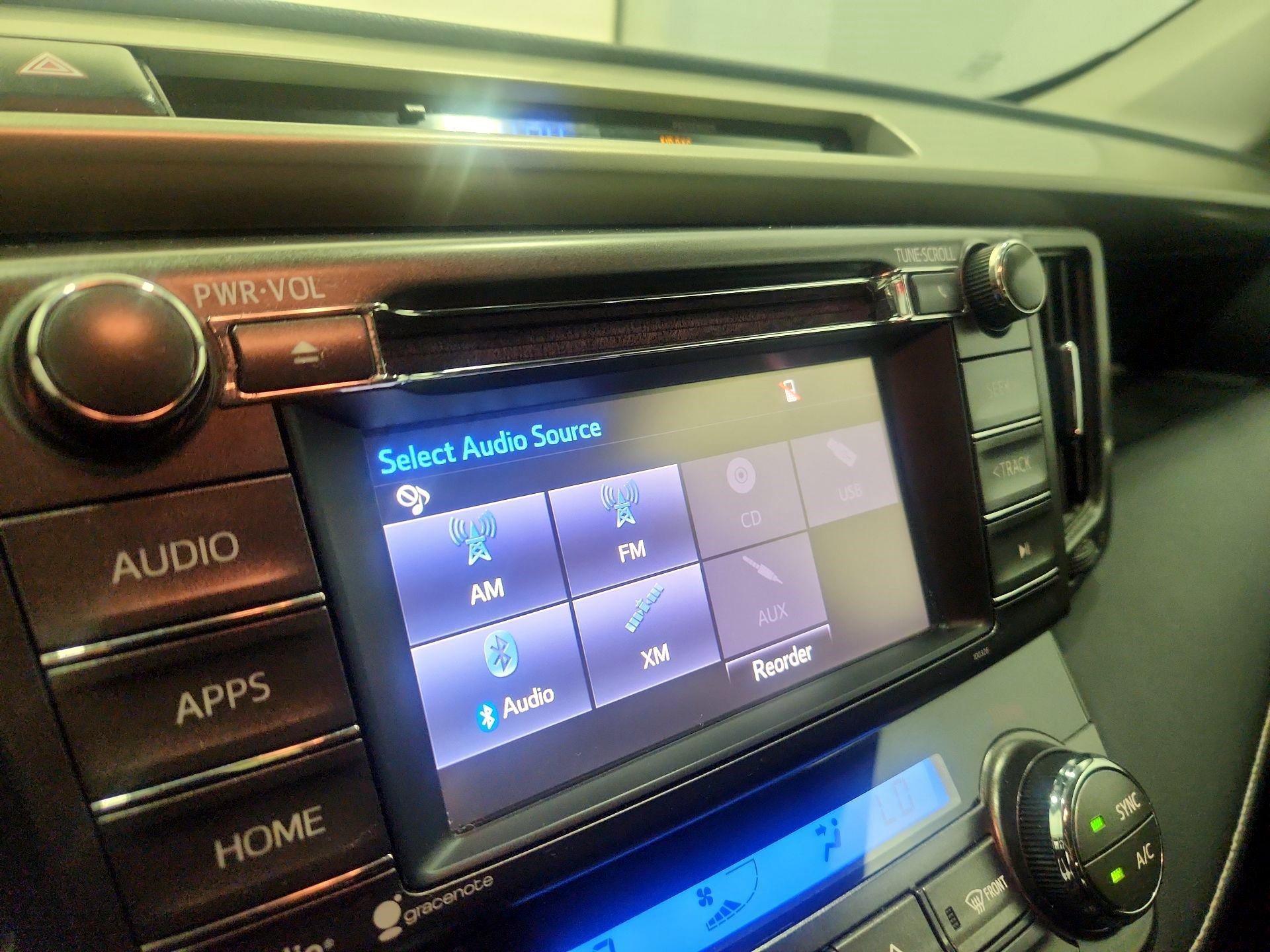 Thumbnail: 2015 Toyota RAV4 - 15
