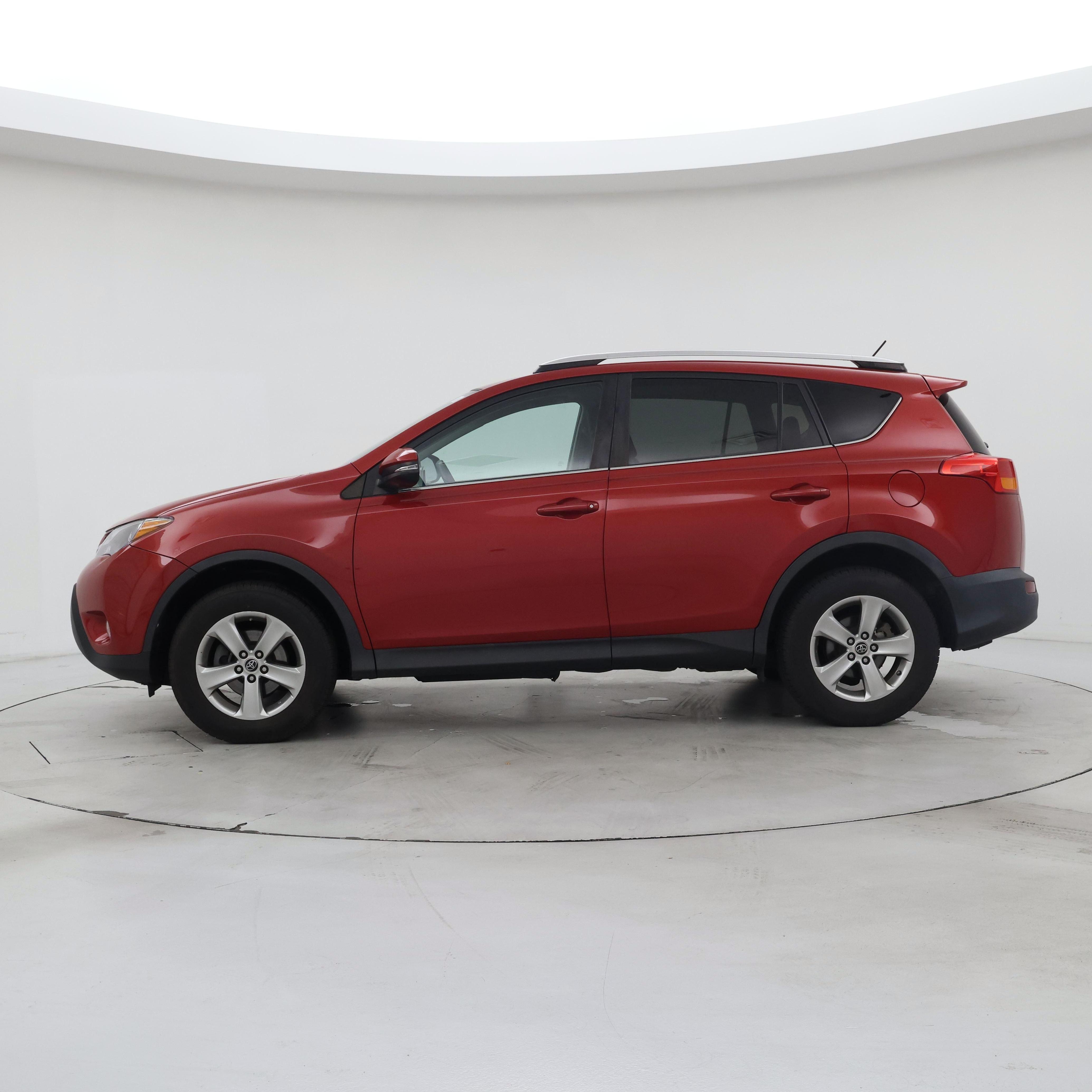 Thumbnail: 2015 Toyota RAV4 - 3