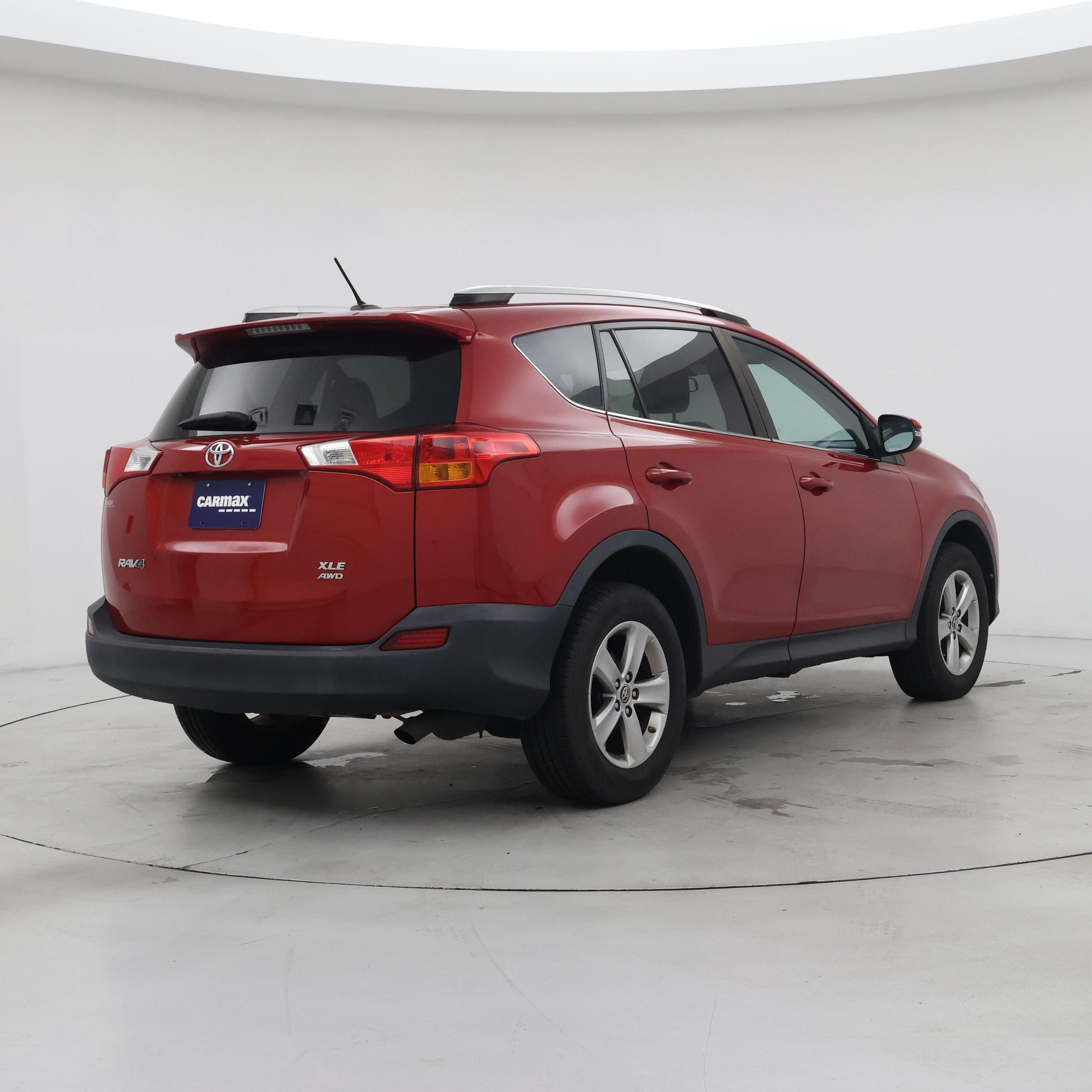 Thumbnail: 2015 Toyota RAV4 - 8