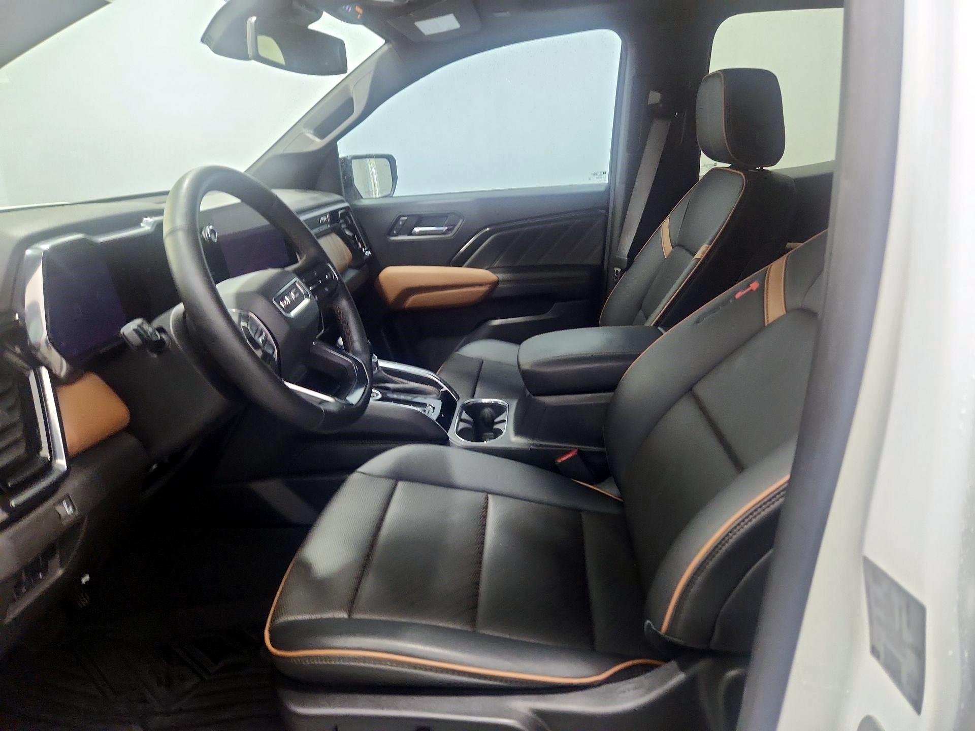 Thumbnail: 2023 GMC Canyon - 11