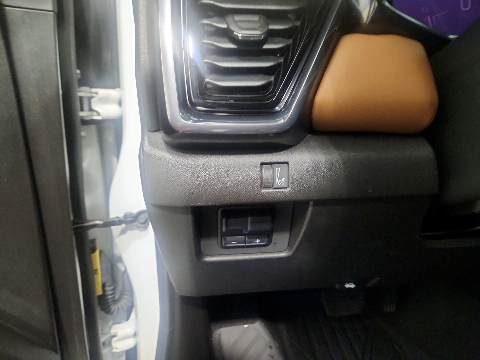 Thumbnail: 2023 GMC Canyon - 13