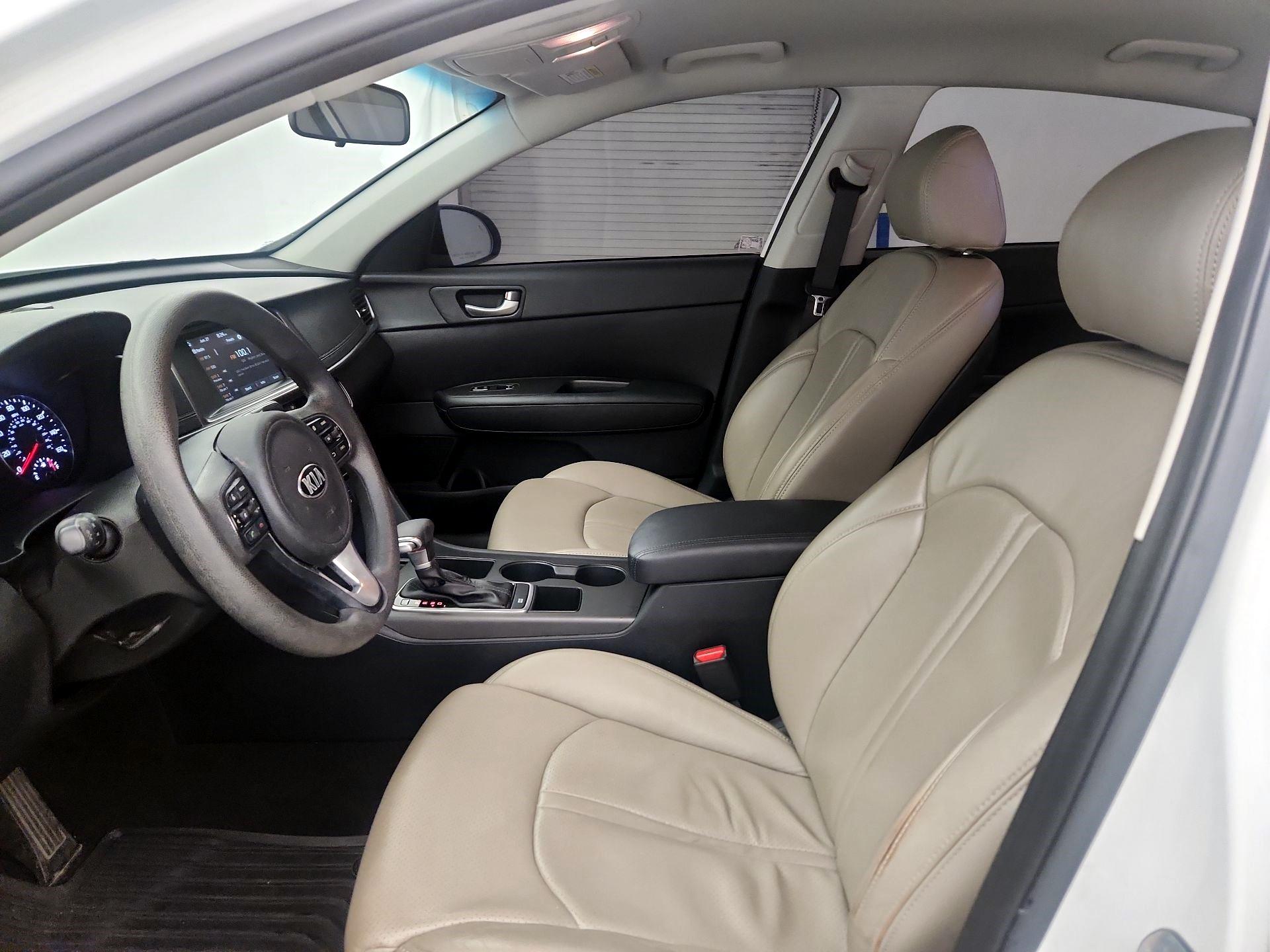 Thumbnail: 2018 Kia Optima - 11