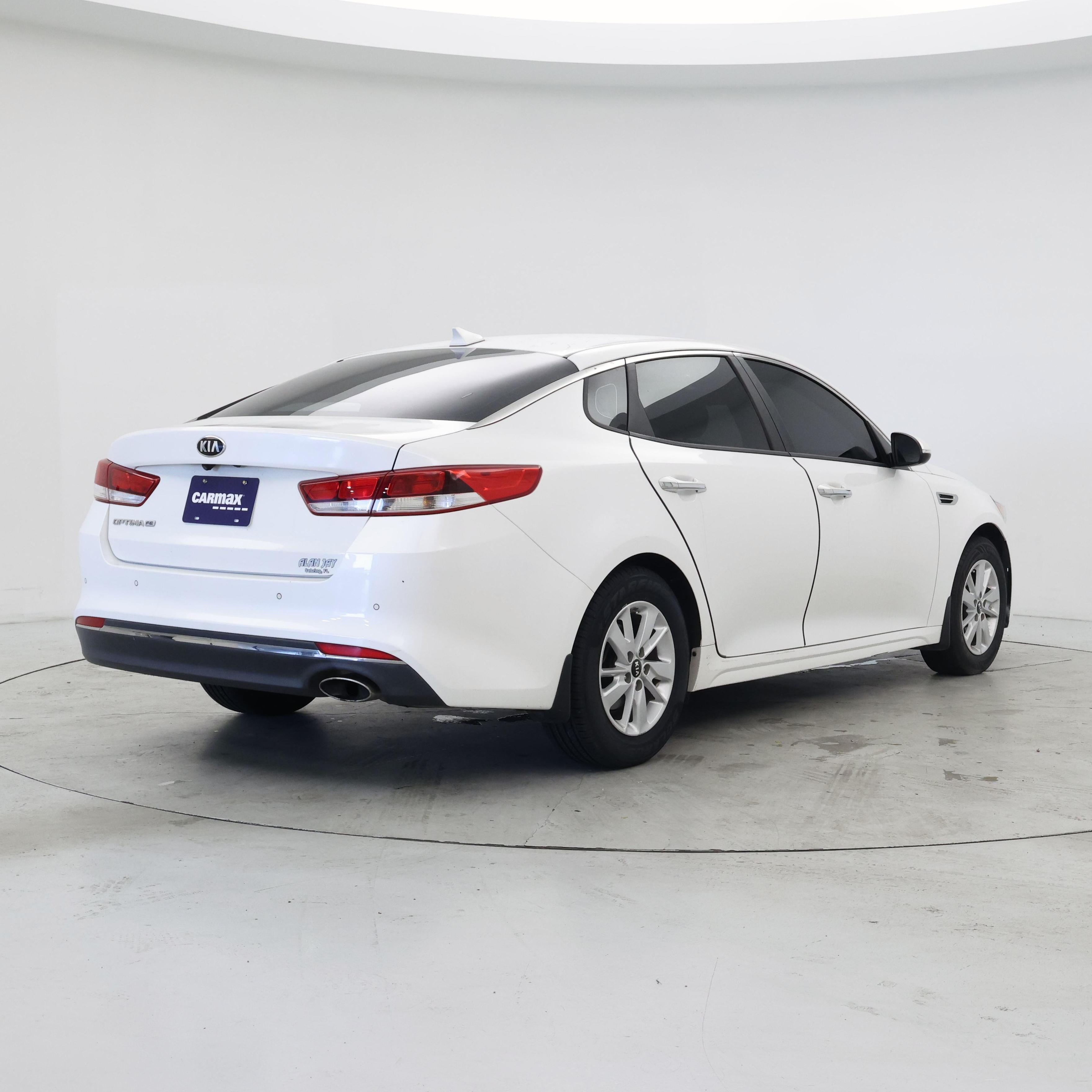 Thumbnail: 2018 Kia Optima - 8
