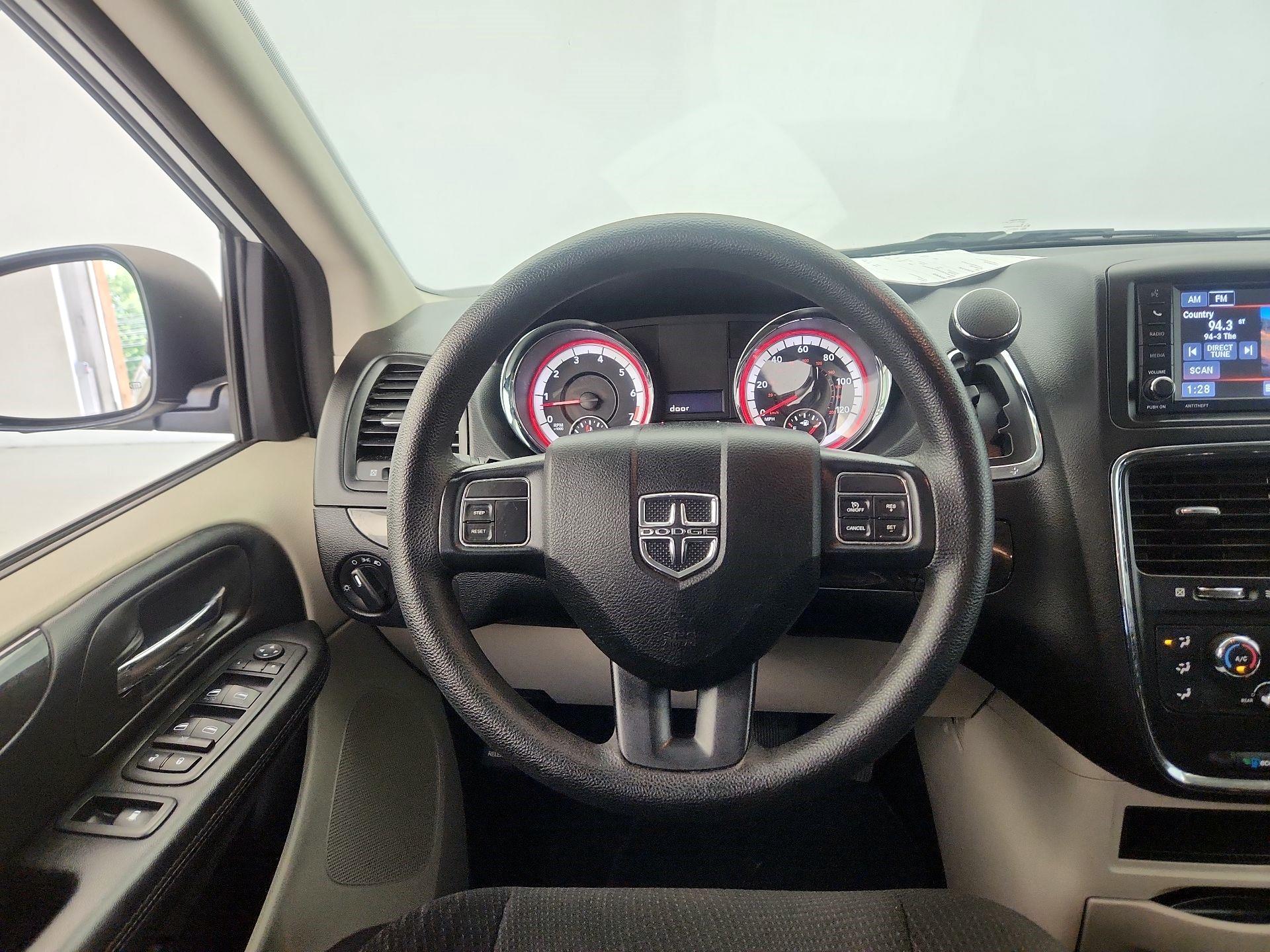 Thumbnail: 2019 Dodge Grand Caravan - 10