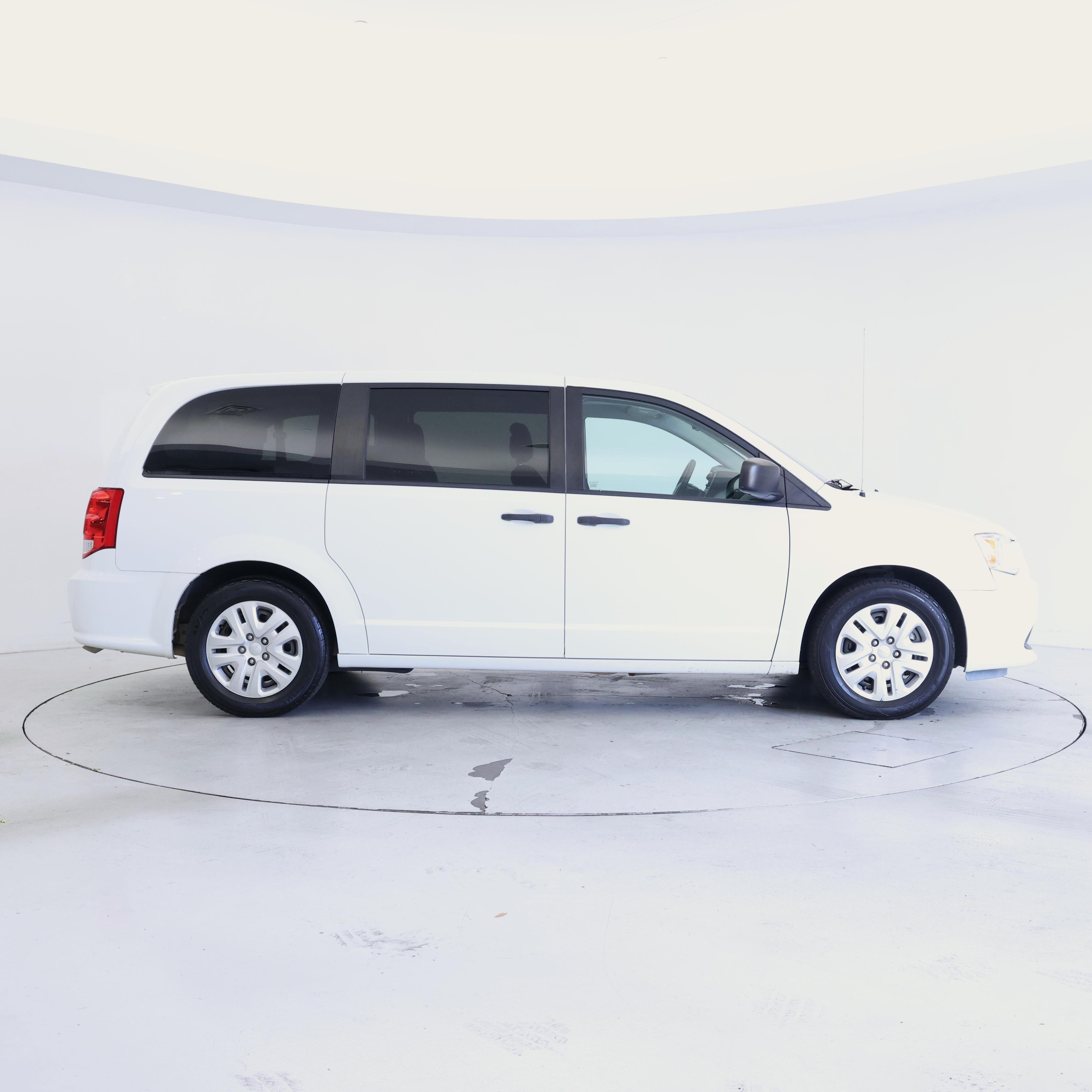 Thumbnail: 2019 Dodge Grand Caravan - 7