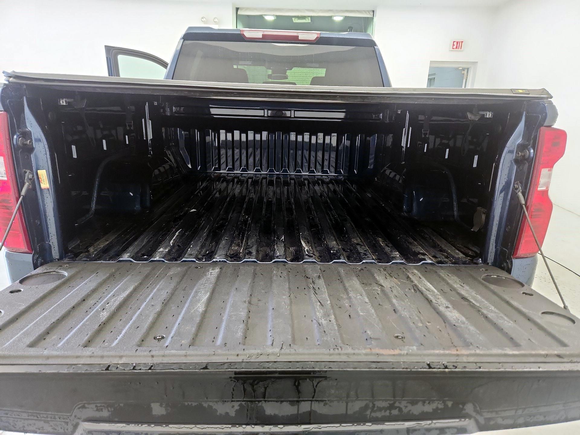 Thumbnail: 2023 Chevrolet Silverado 1500 - 20