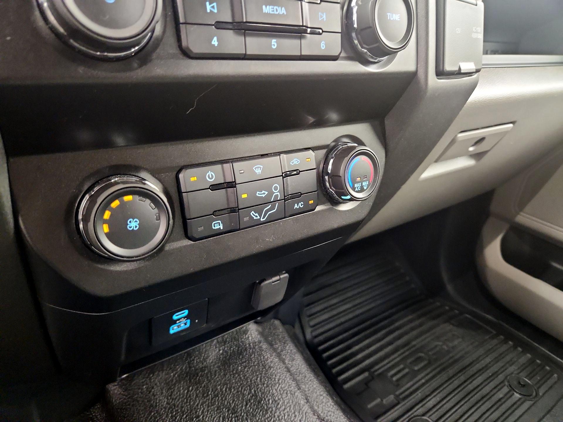 Thumbnail: 2022 Ford F-250 - 16