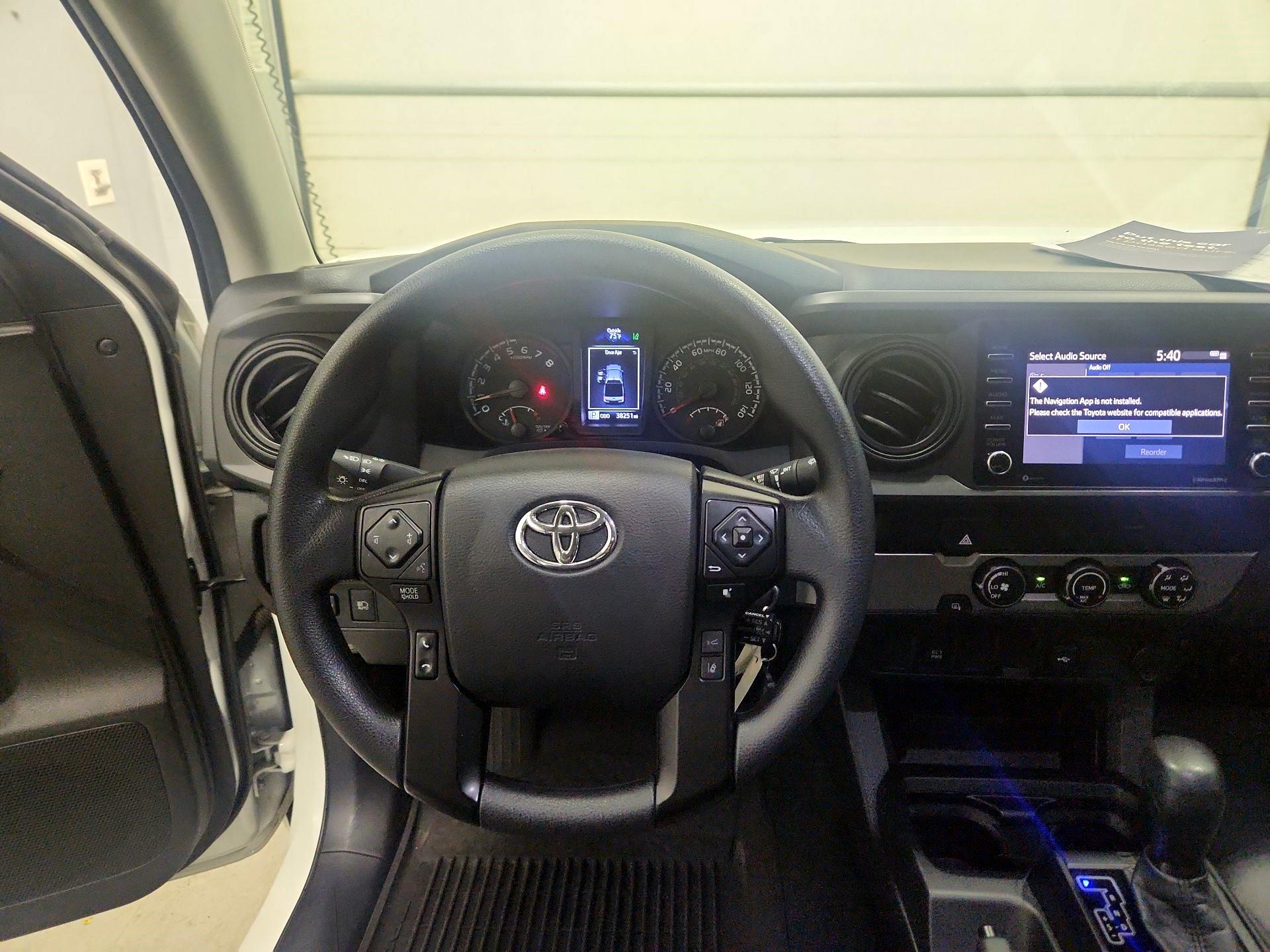 Thumbnail: 2022 Toyota Tacoma - 10