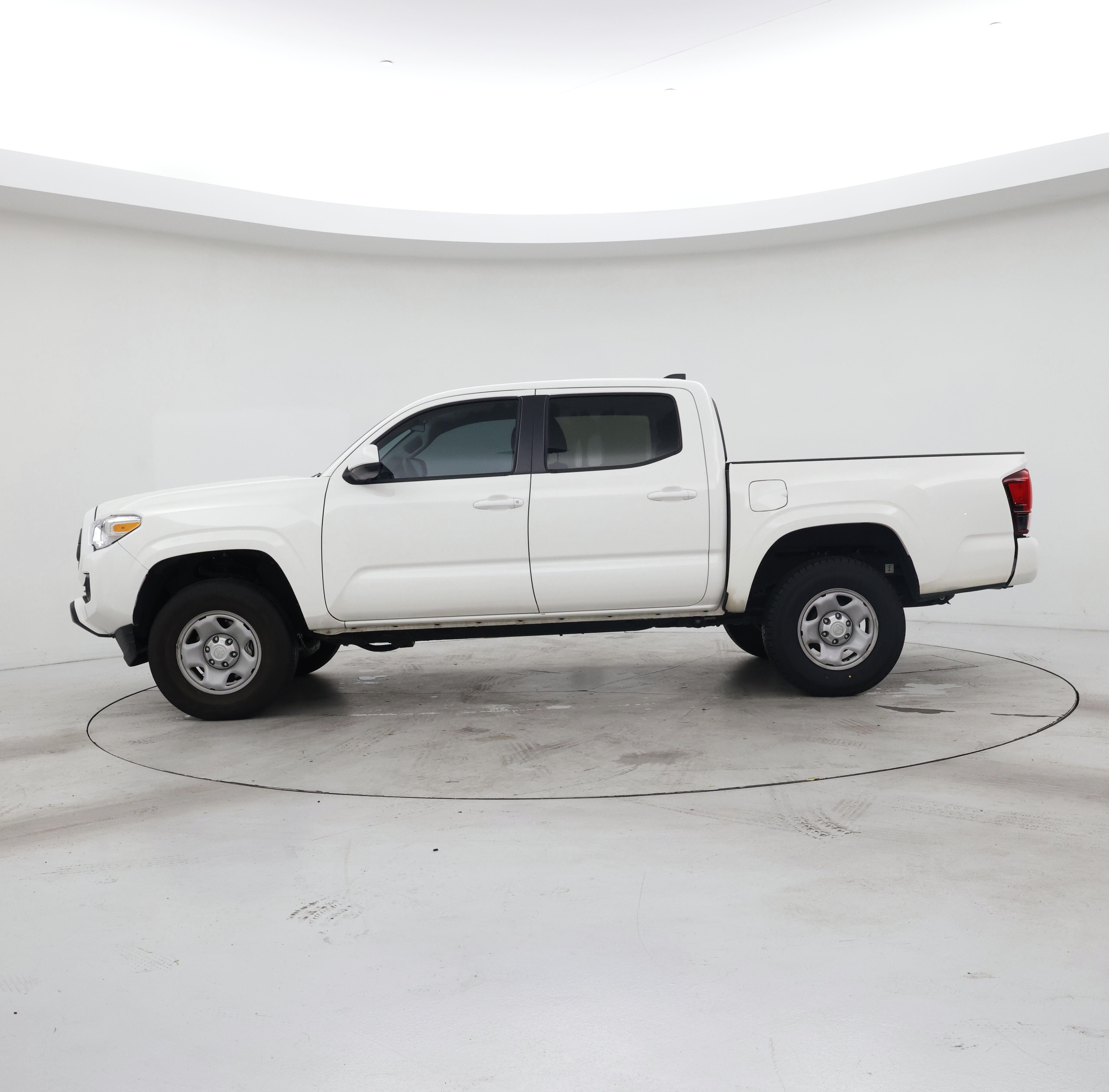 Thumbnail: 2022 Toyota Tacoma - 3