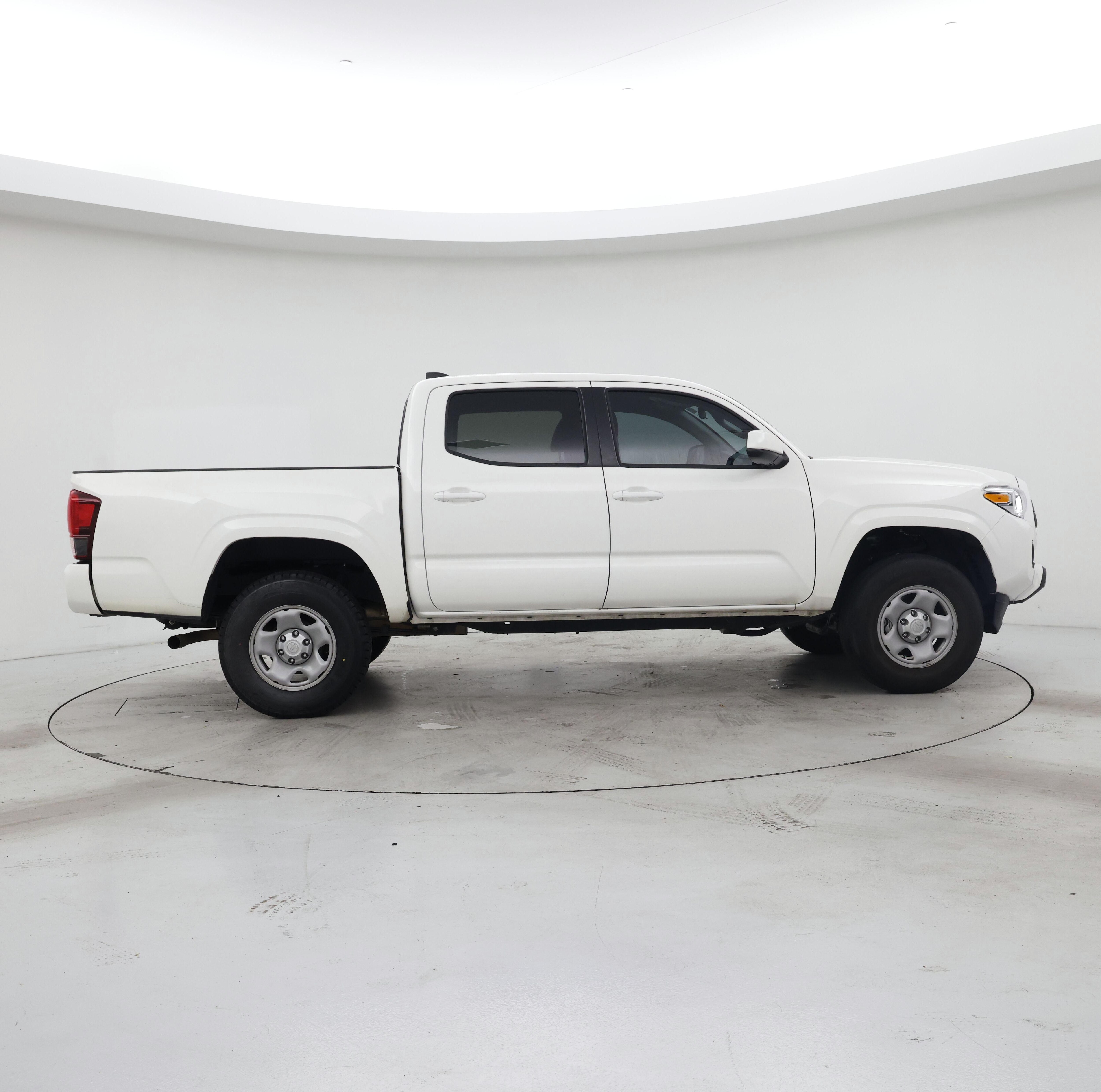 Thumbnail: 2022 Toyota Tacoma - 7