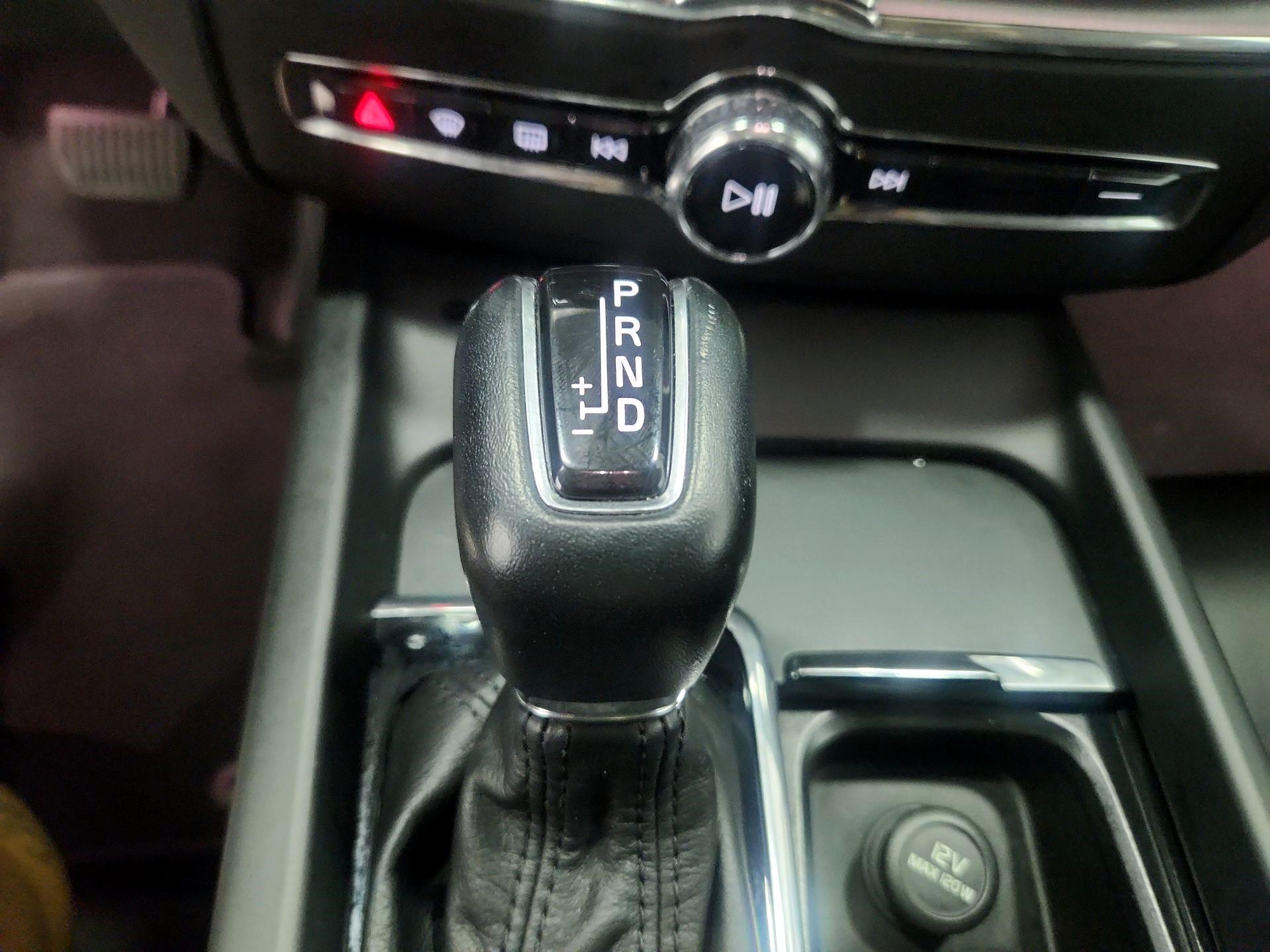 Thumbnail: 2019 Volvo XC60 - 17