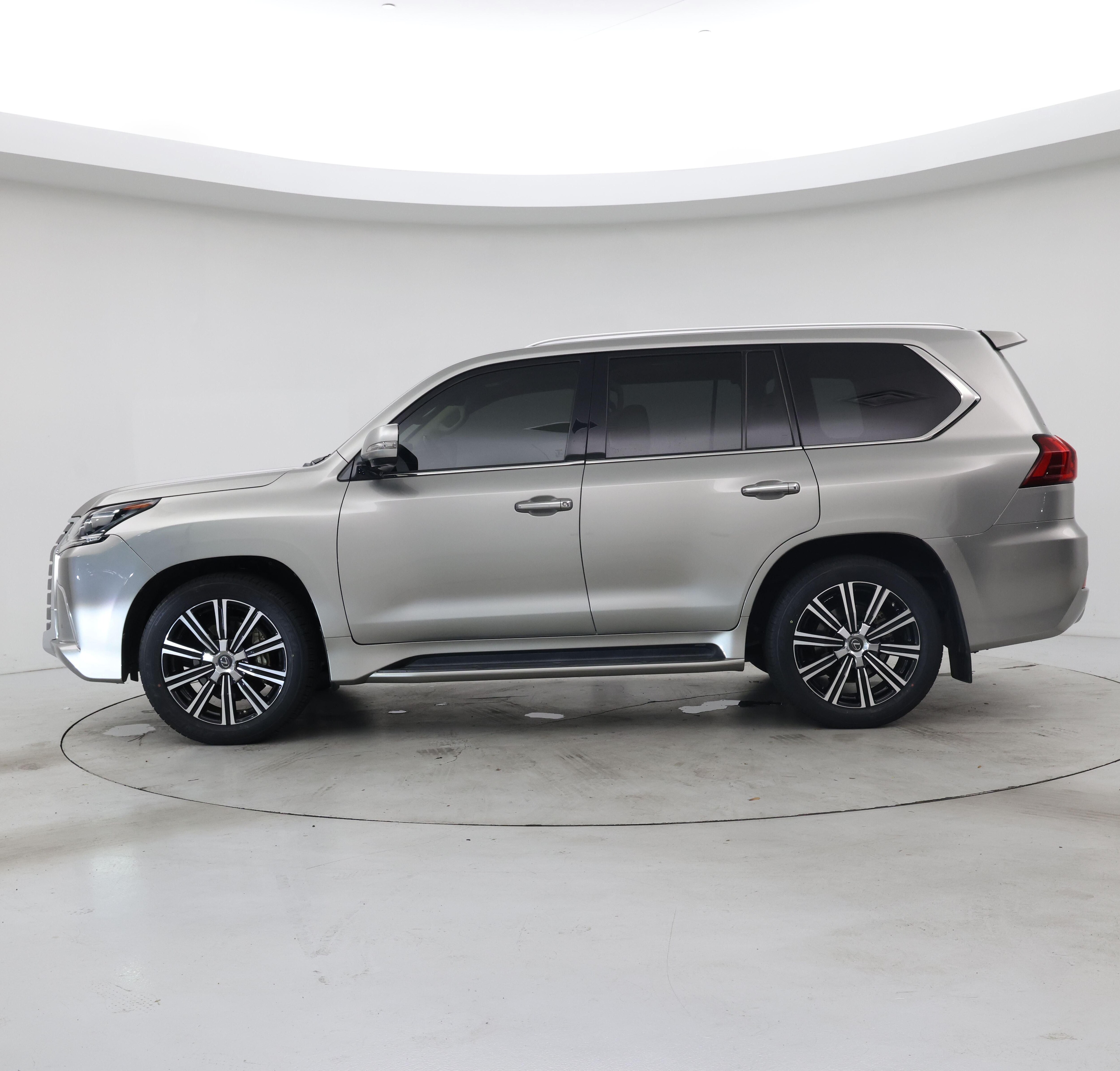 Thumbnail: 2020 Lexus LX - 3