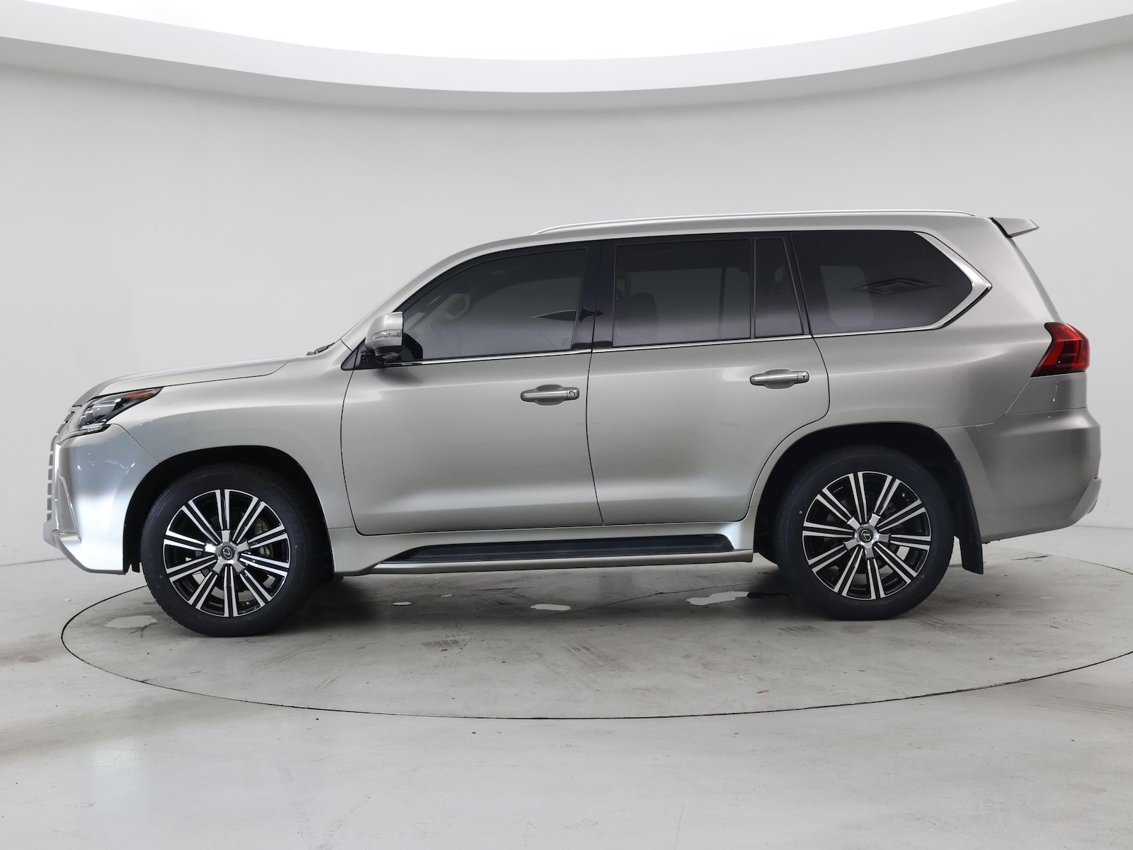 2020 Lexus LX 570