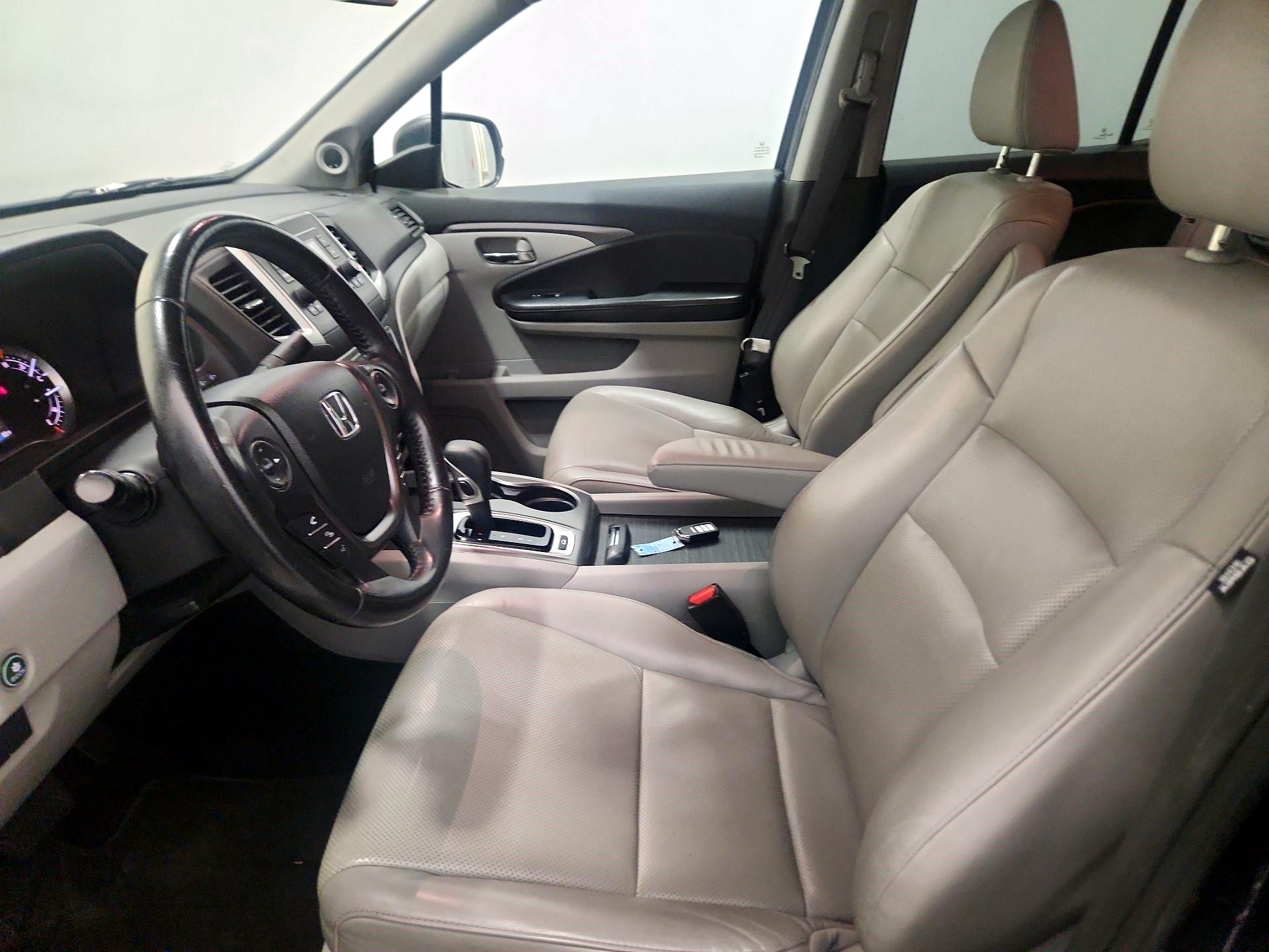 Thumbnail: 2019 Honda Ridgeline - 11