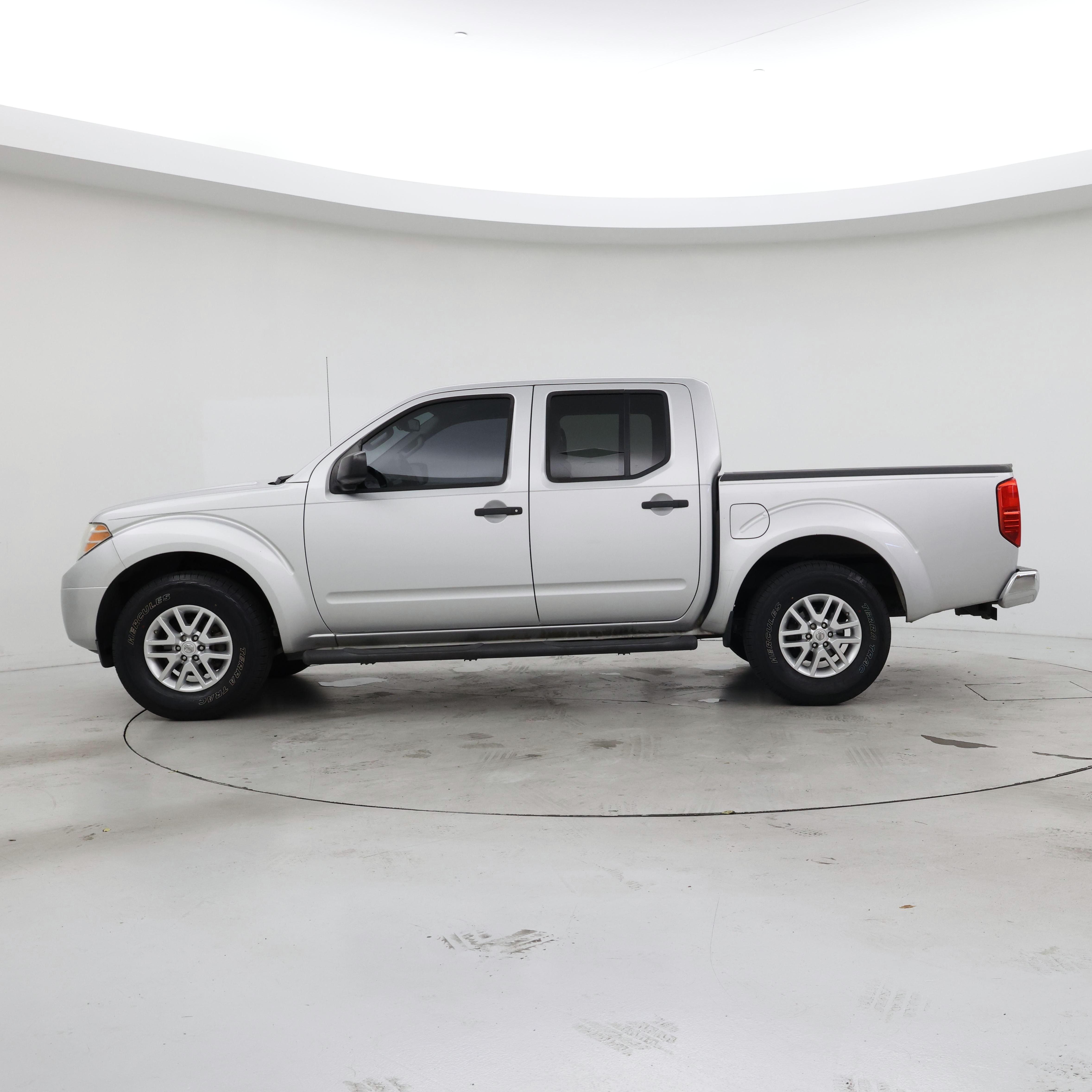 Thumbnail: 2015 Nissan Frontier - 3