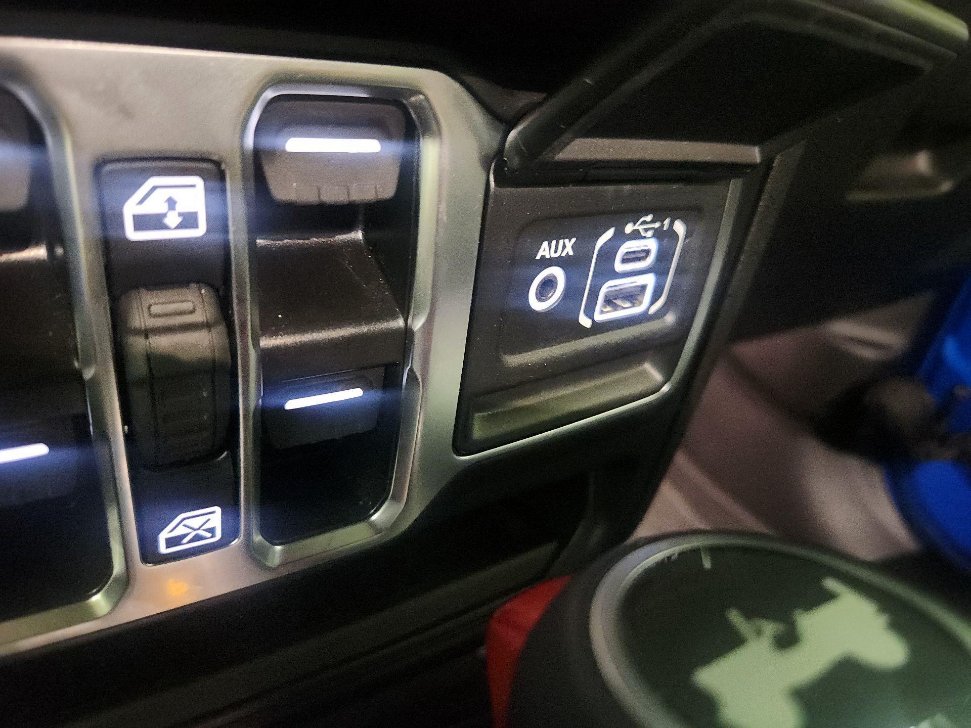 Thumbnail: 2024 Jeep Wrangler - 19