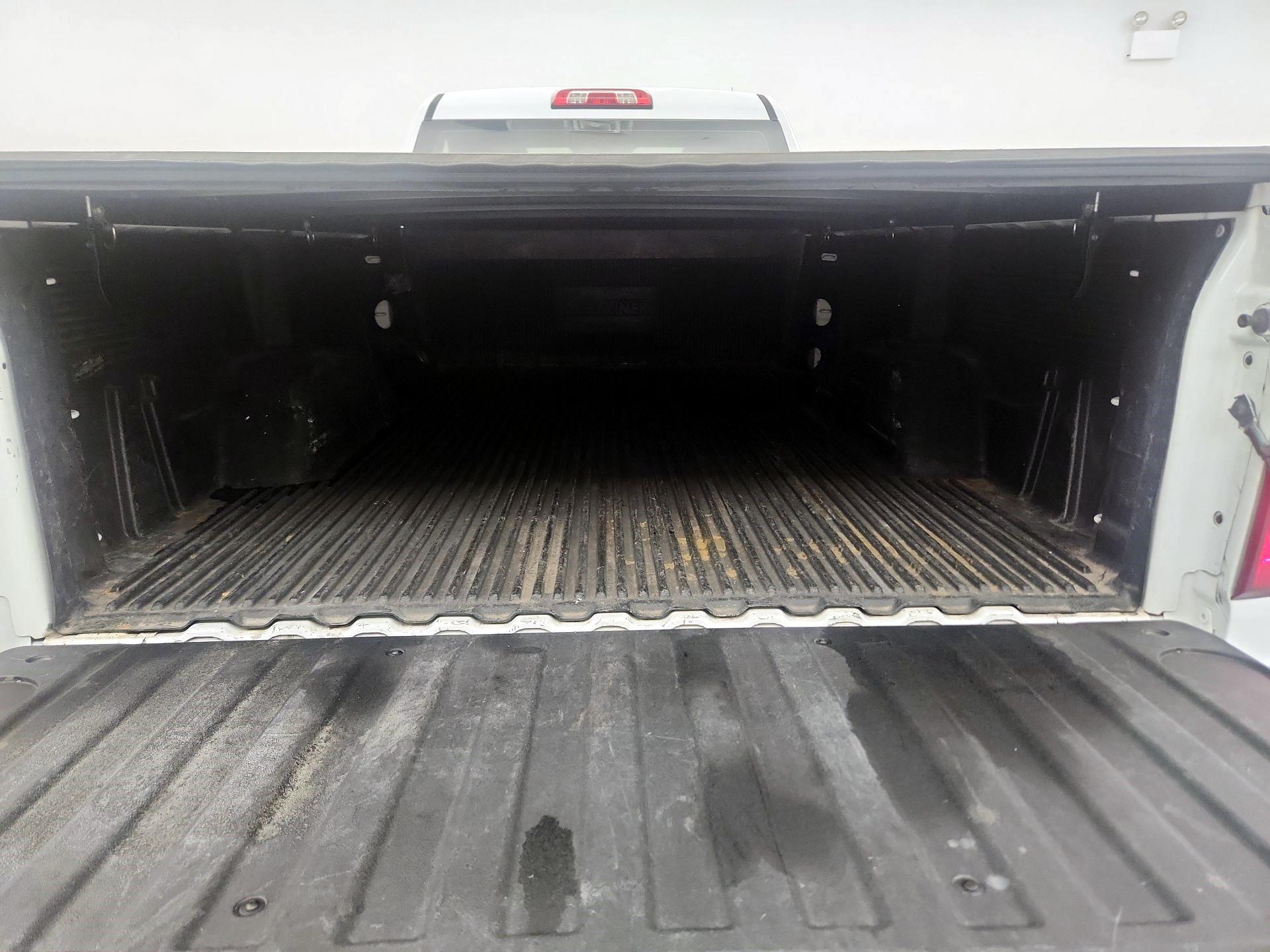 Thumbnail: 2022 Chevrolet Silverado 1500 - 19