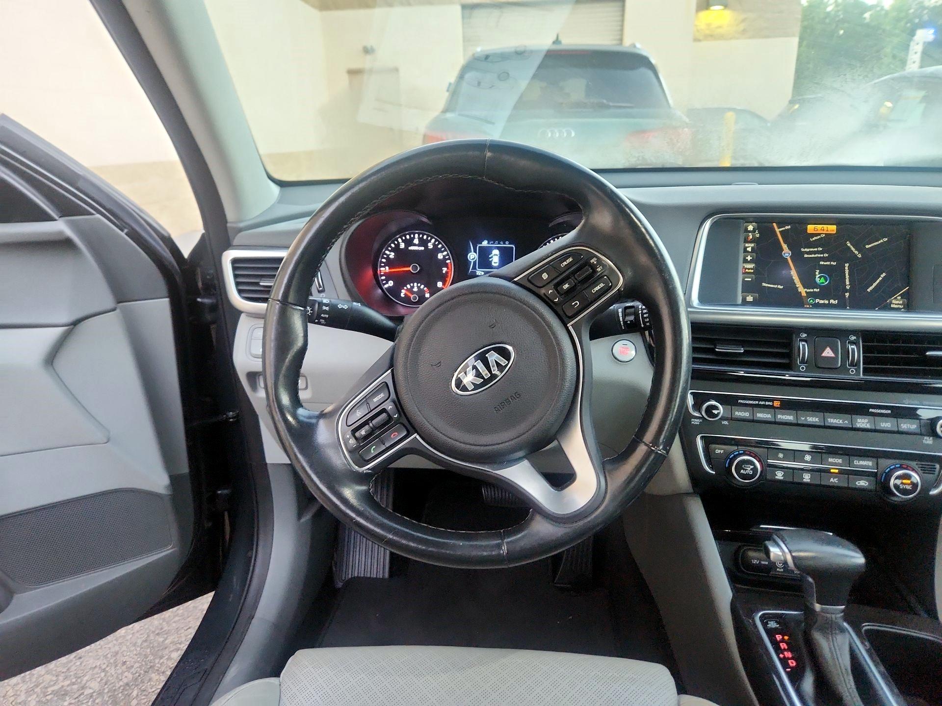 Thumbnail: 2016 Kia Optima - 10