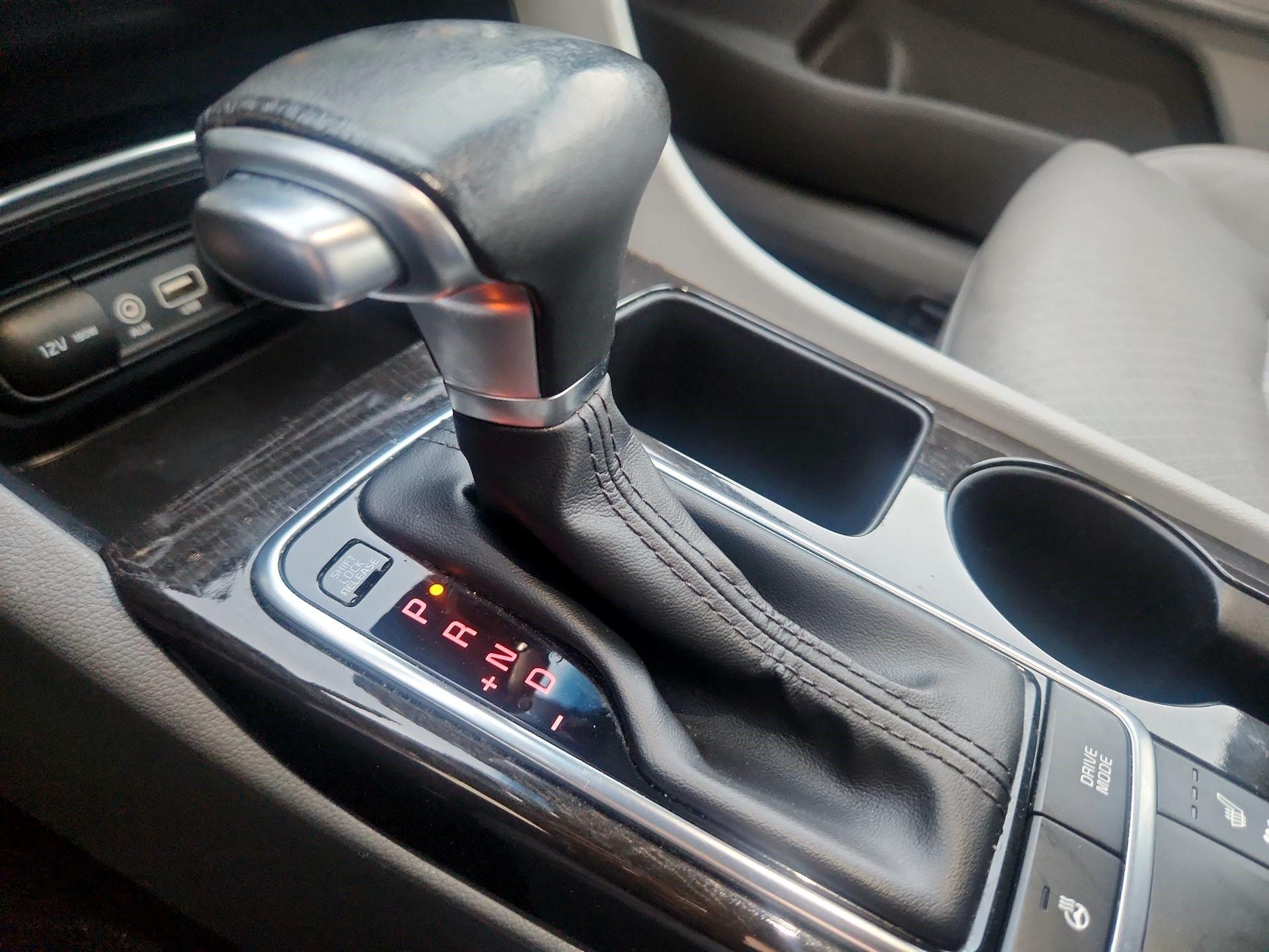 Thumbnail: 2016 Kia Optima - 18