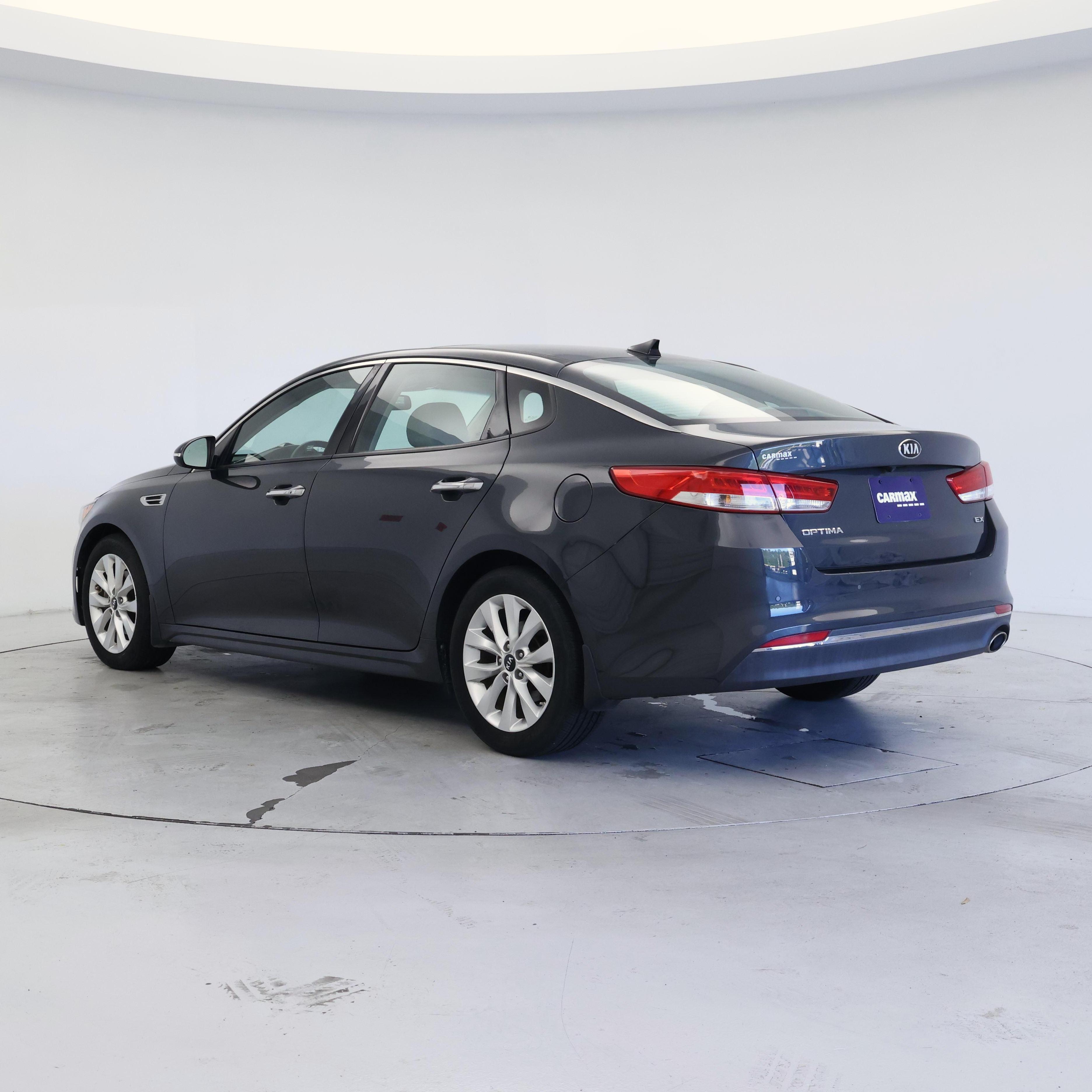 Thumbnail: 2016 Kia Optima - 2