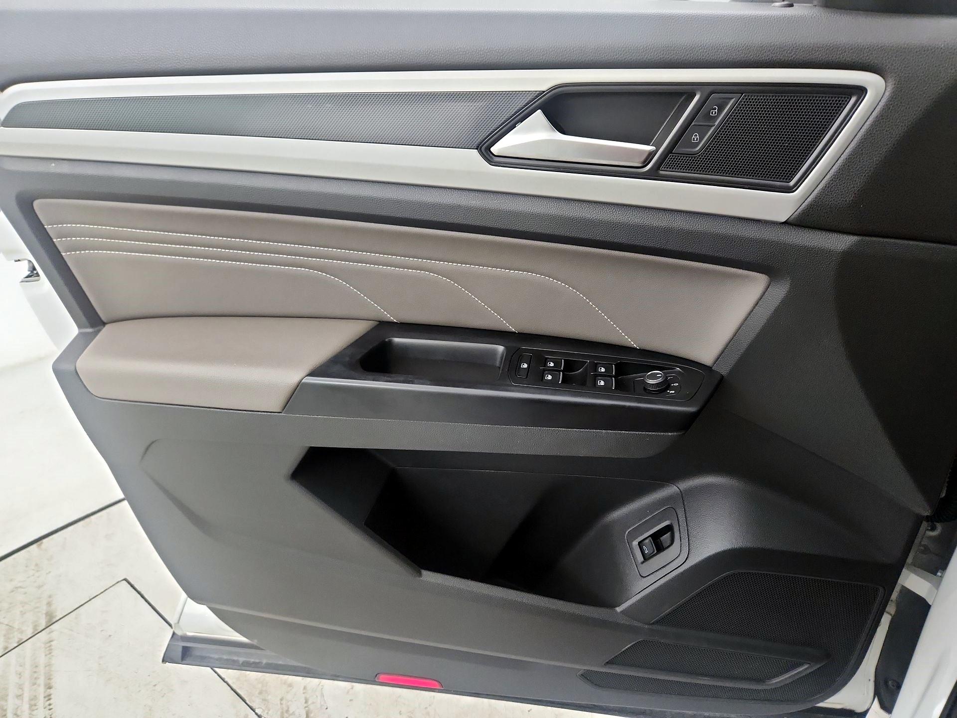 Thumbnail: 2021 Volkswagen Atlas - 12