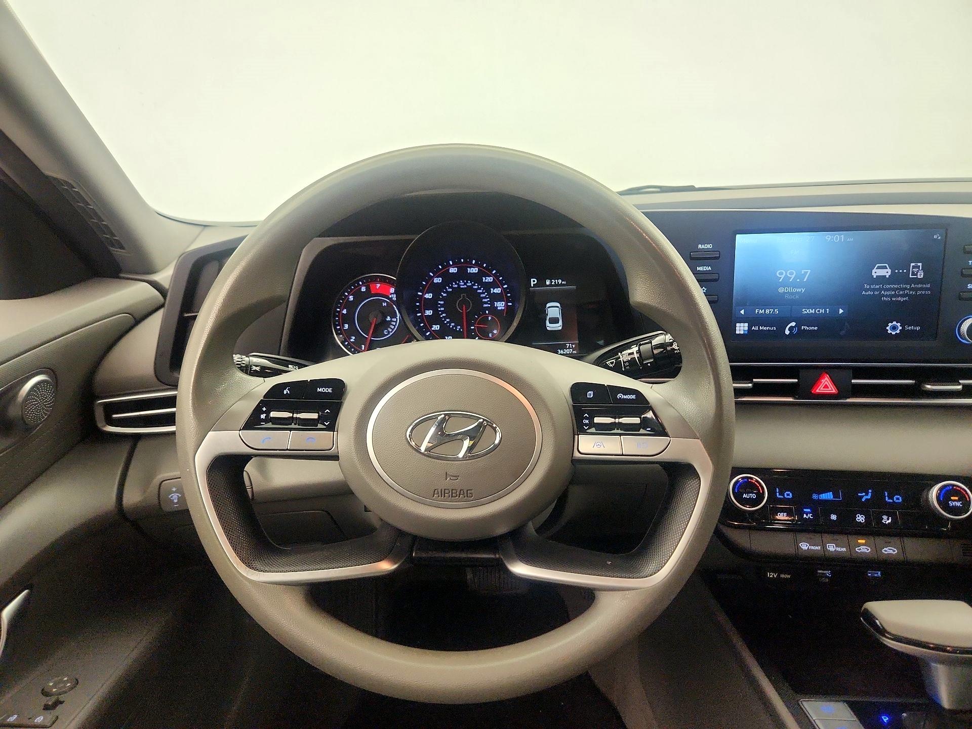 Thumbnail: 2023 Hyundai Elantra - 10
