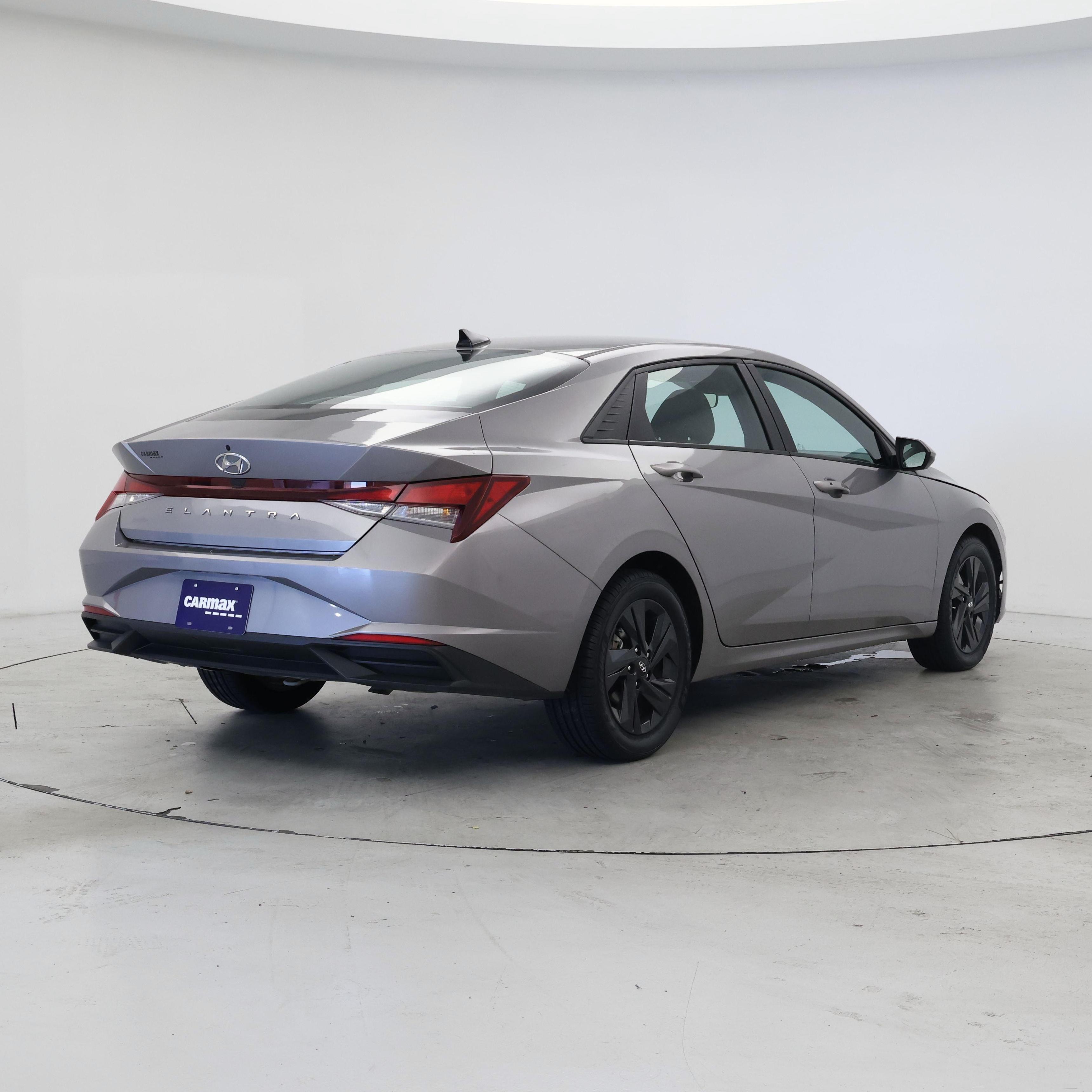 Thumbnail: 2023 Hyundai Elantra - 8
