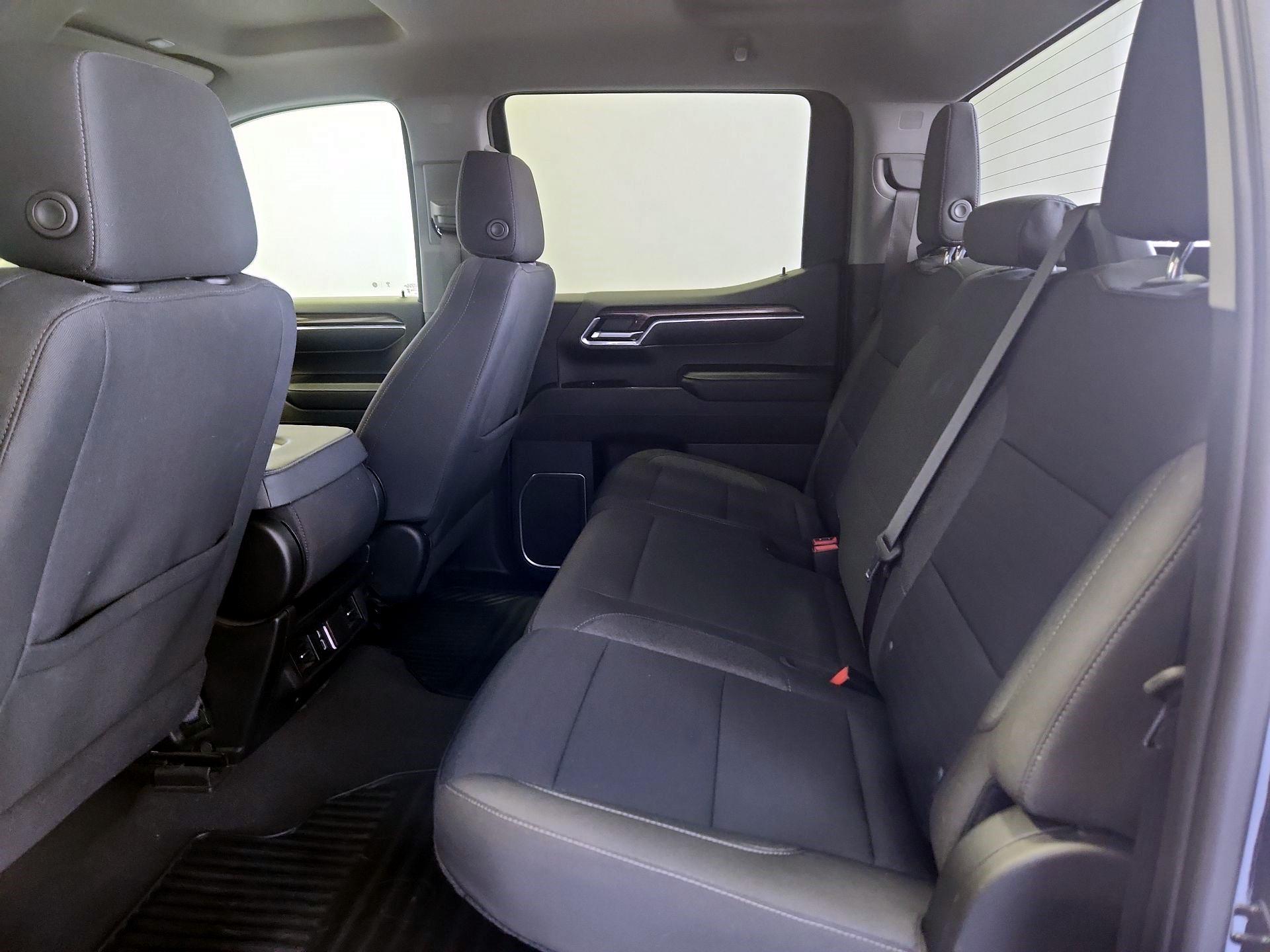 Thumbnail: 2023 Chevrolet Silverado 1500 - 19