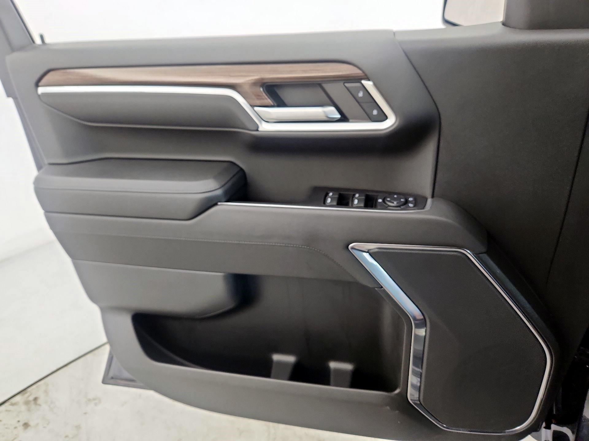 Thumbnail: 2023 Chevrolet Silverado 1500 - 12