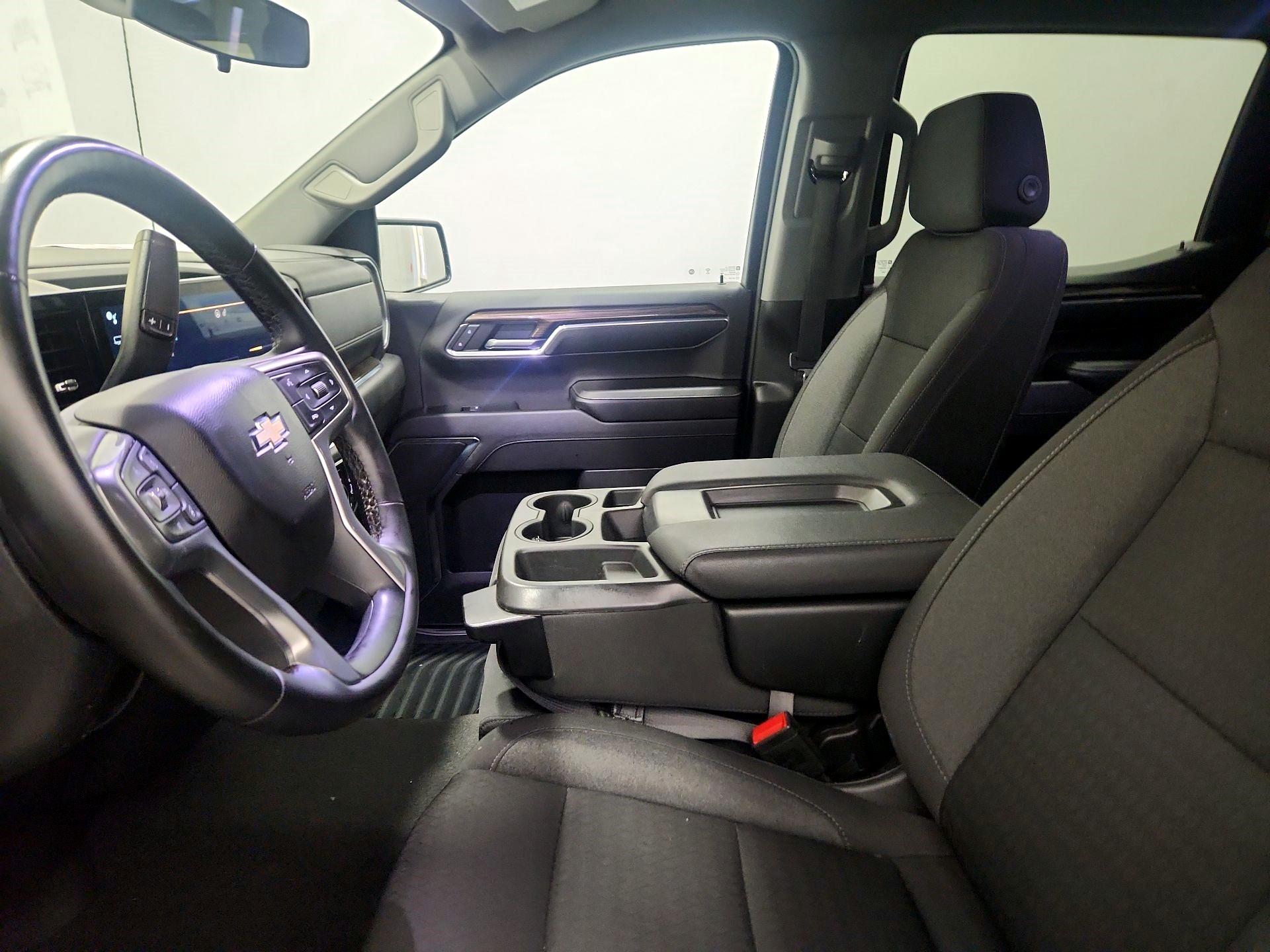 Thumbnail: 2023 Chevrolet Silverado 1500 - 11