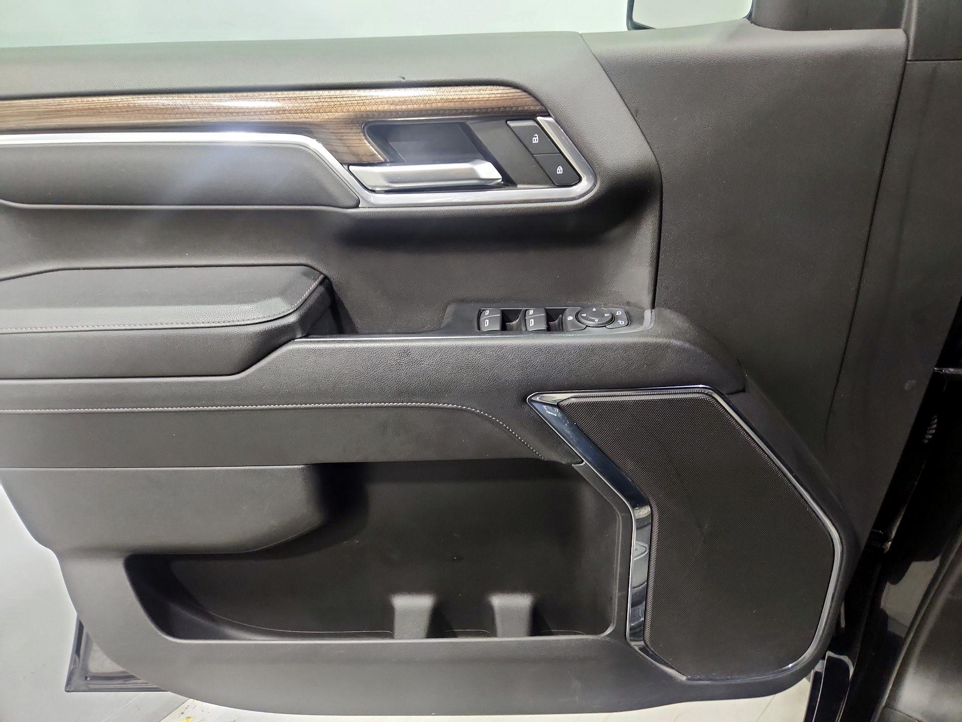 Thumbnail: 2023 Chevrolet Silverado 1500 - 12