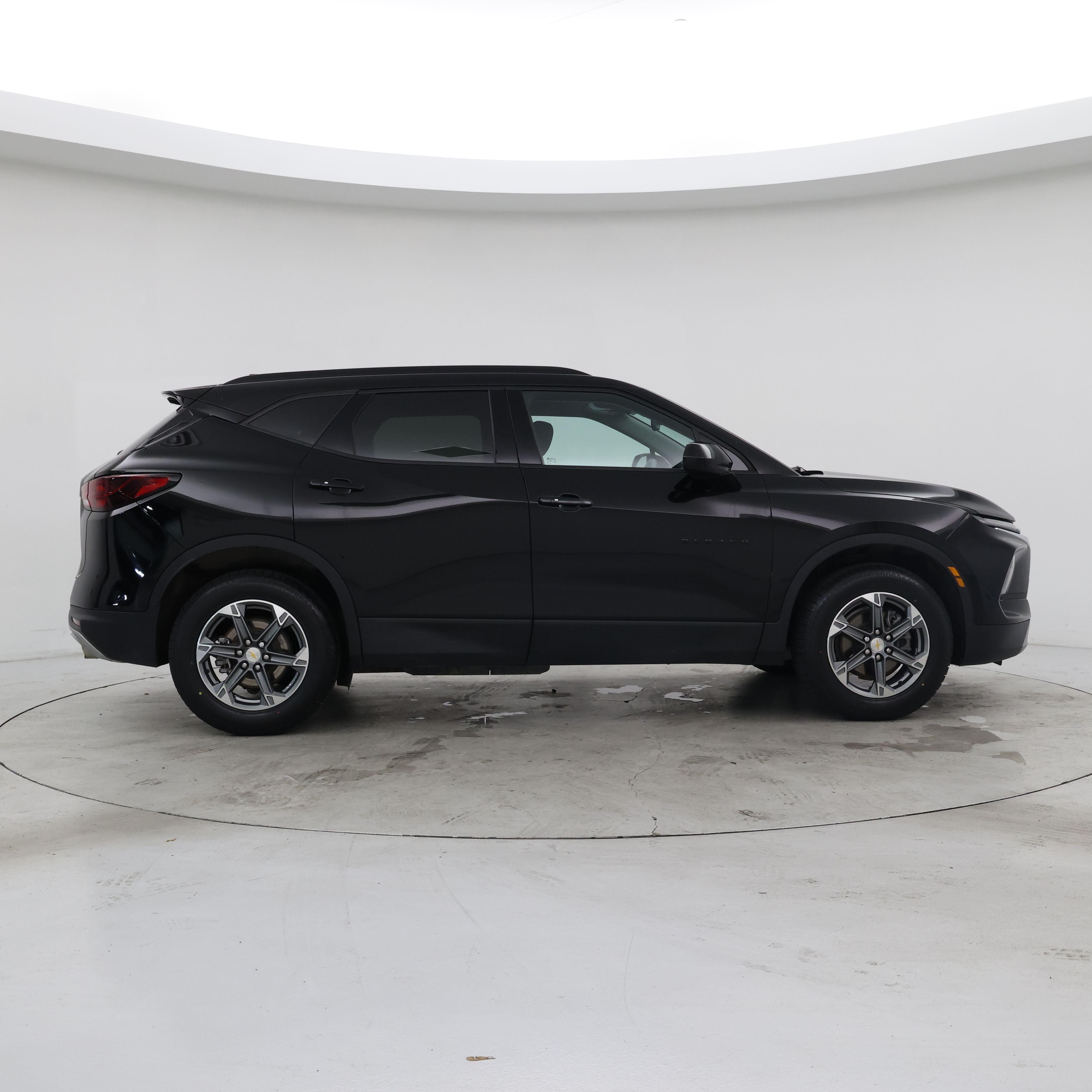 Thumbnail: 2023 Chevrolet Blazer - 7