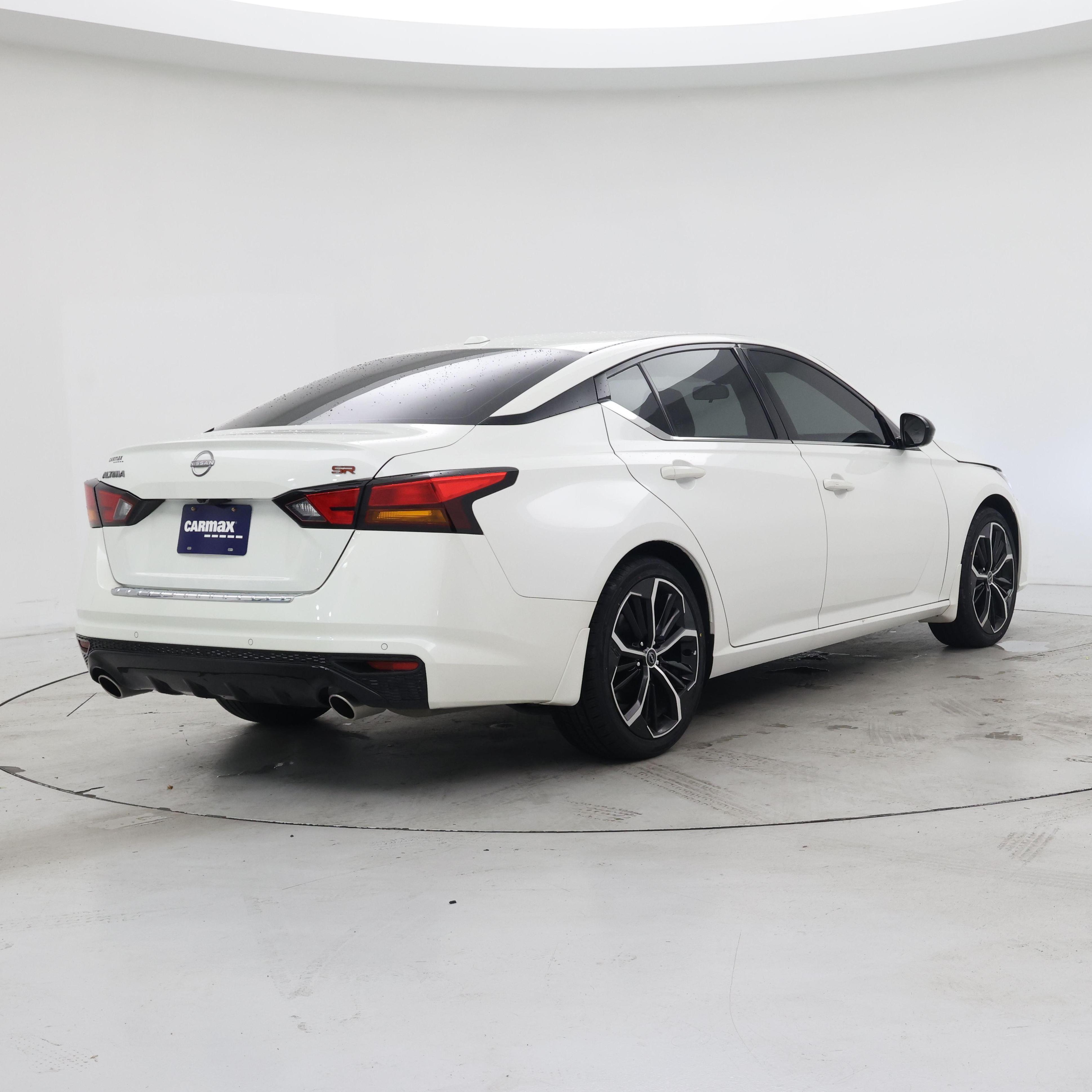 Thumbnail: 2023 Nissan Altima - 8