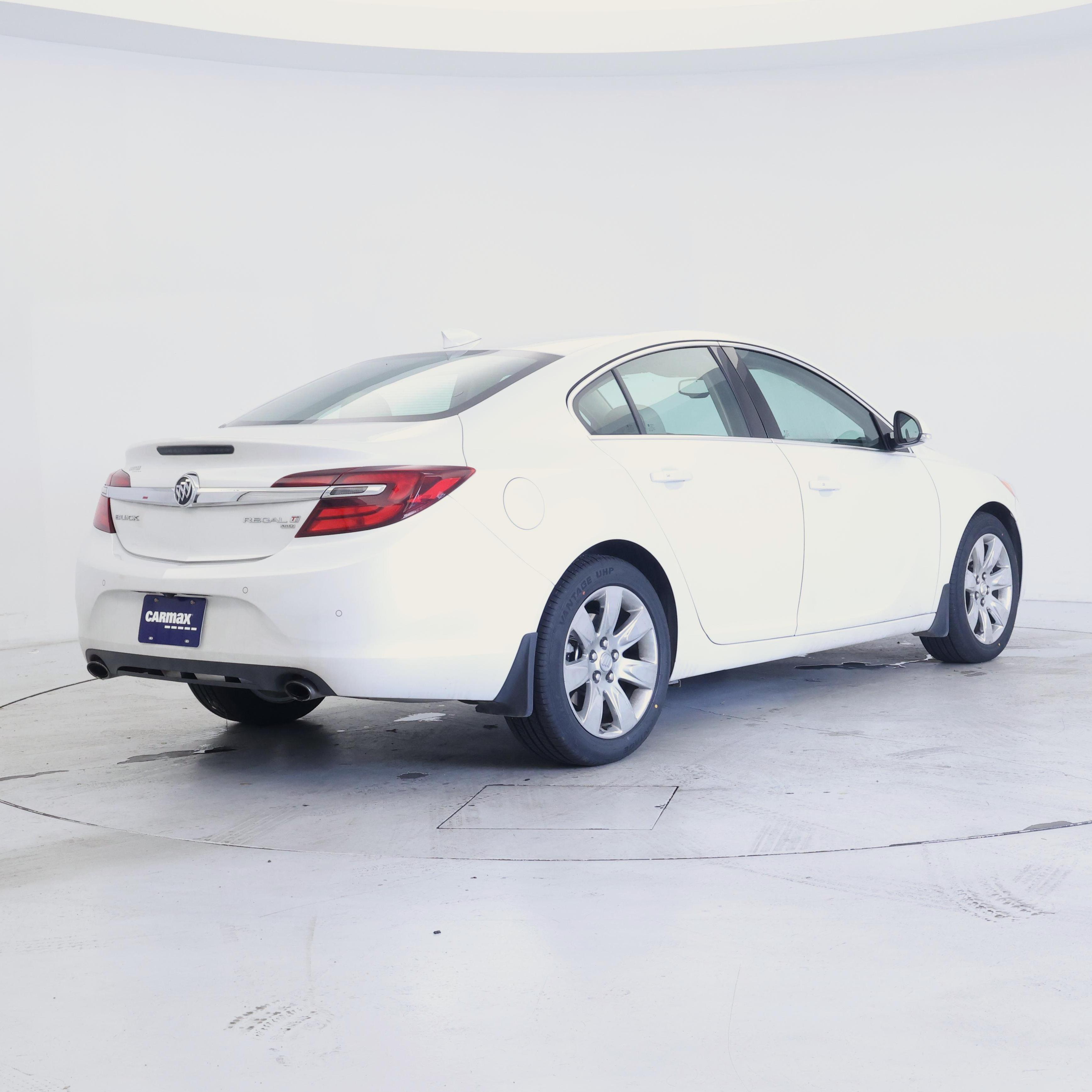 Thumbnail: 2016 Buick Regal - 8