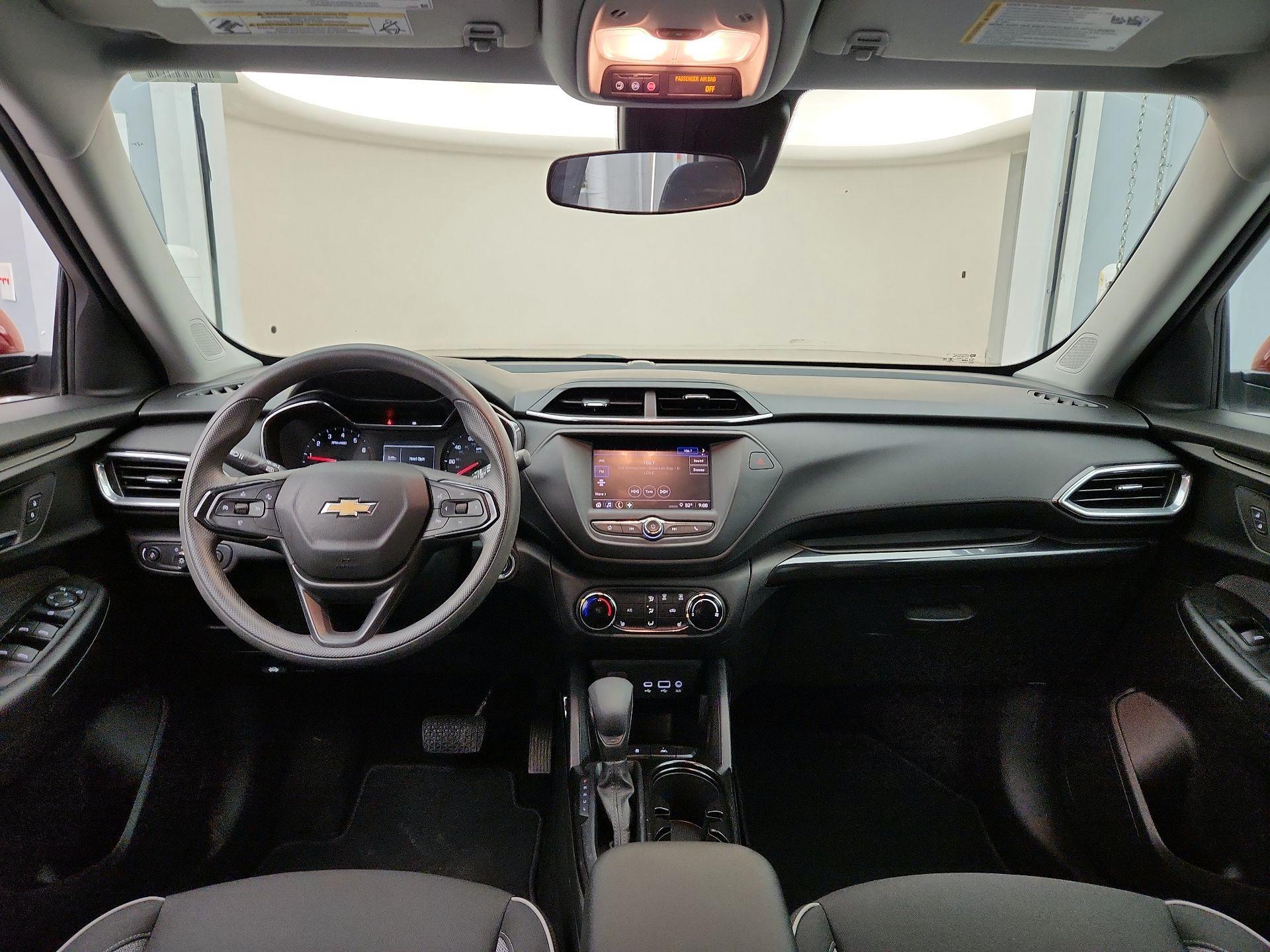 Thumbnail: 2023 Chevrolet TrailBlazer - 9