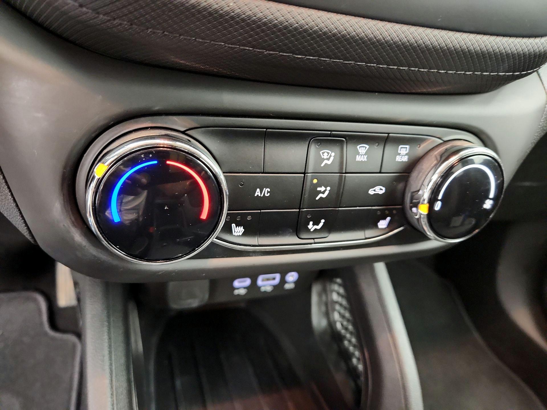 Thumbnail: 2023 Chevrolet TrailBlazer - 16