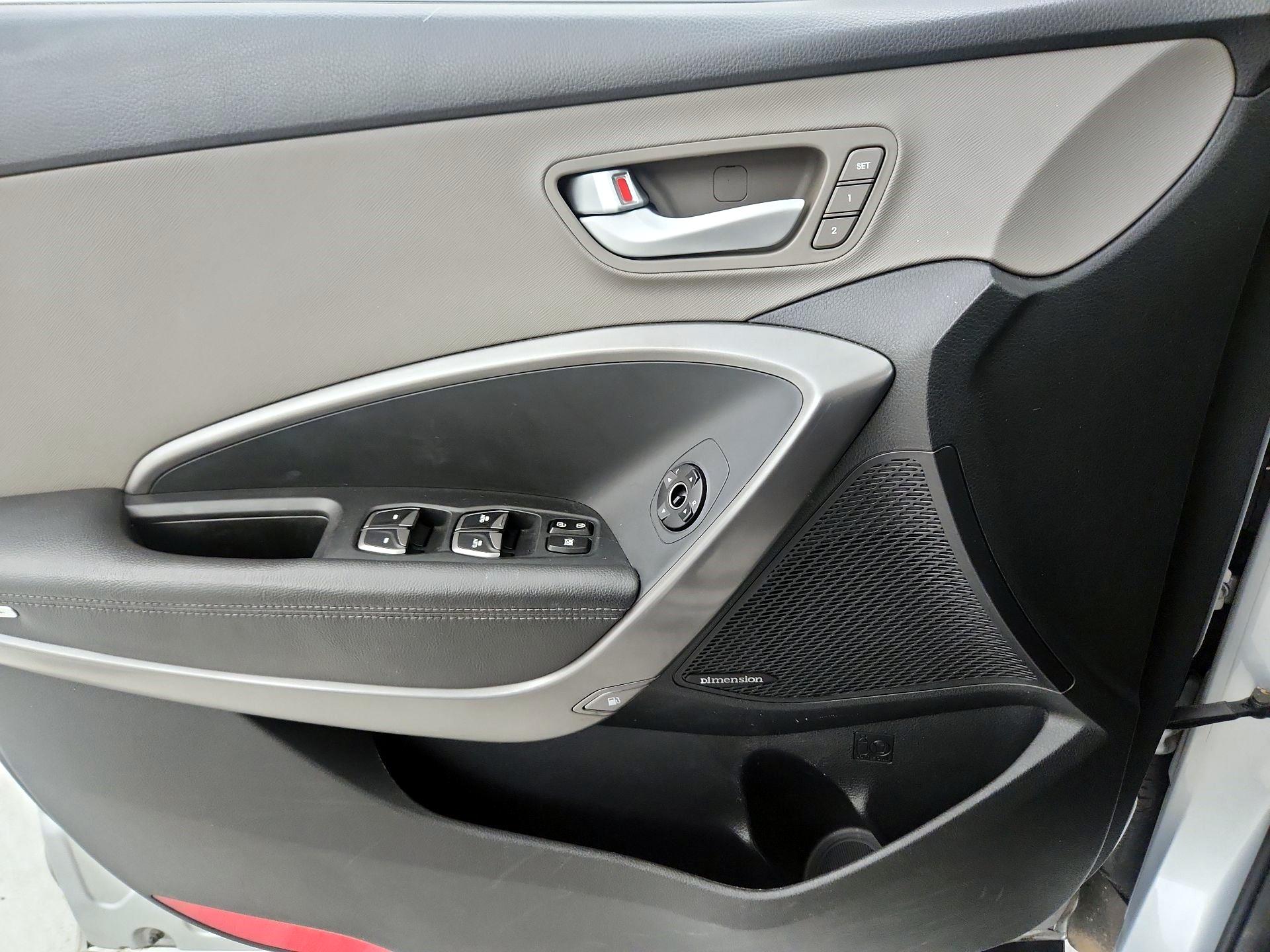 Thumbnail: 2015 Hyundai Santa Fe - 12