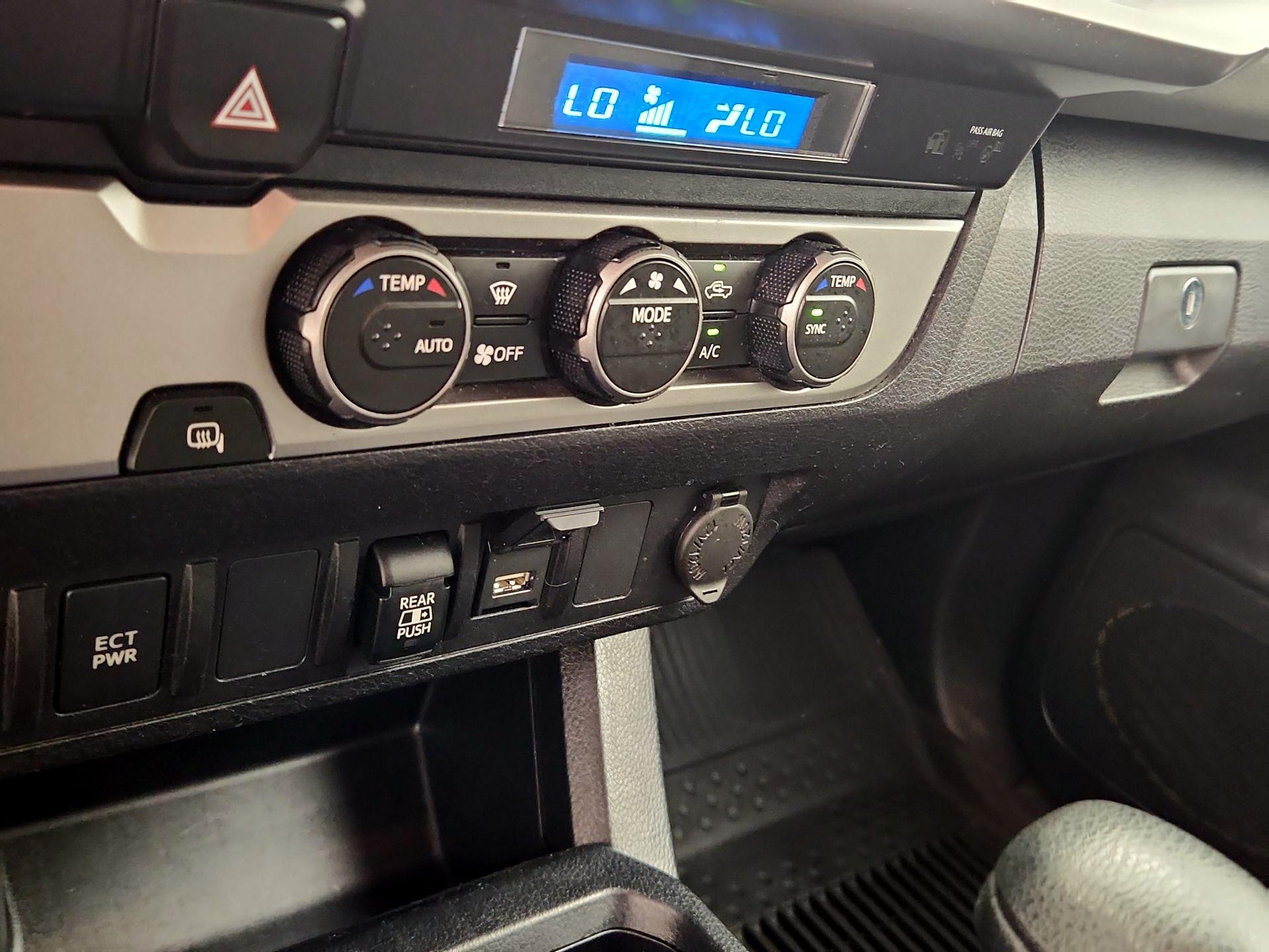 Thumbnail: 2021 Toyota Tacoma - 16