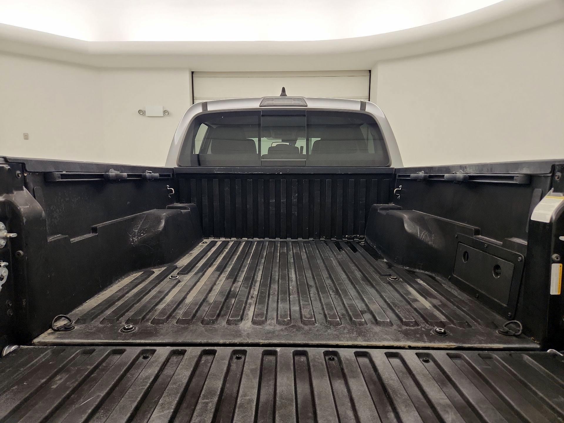Thumbnail: 2021 Toyota Tacoma - 20
