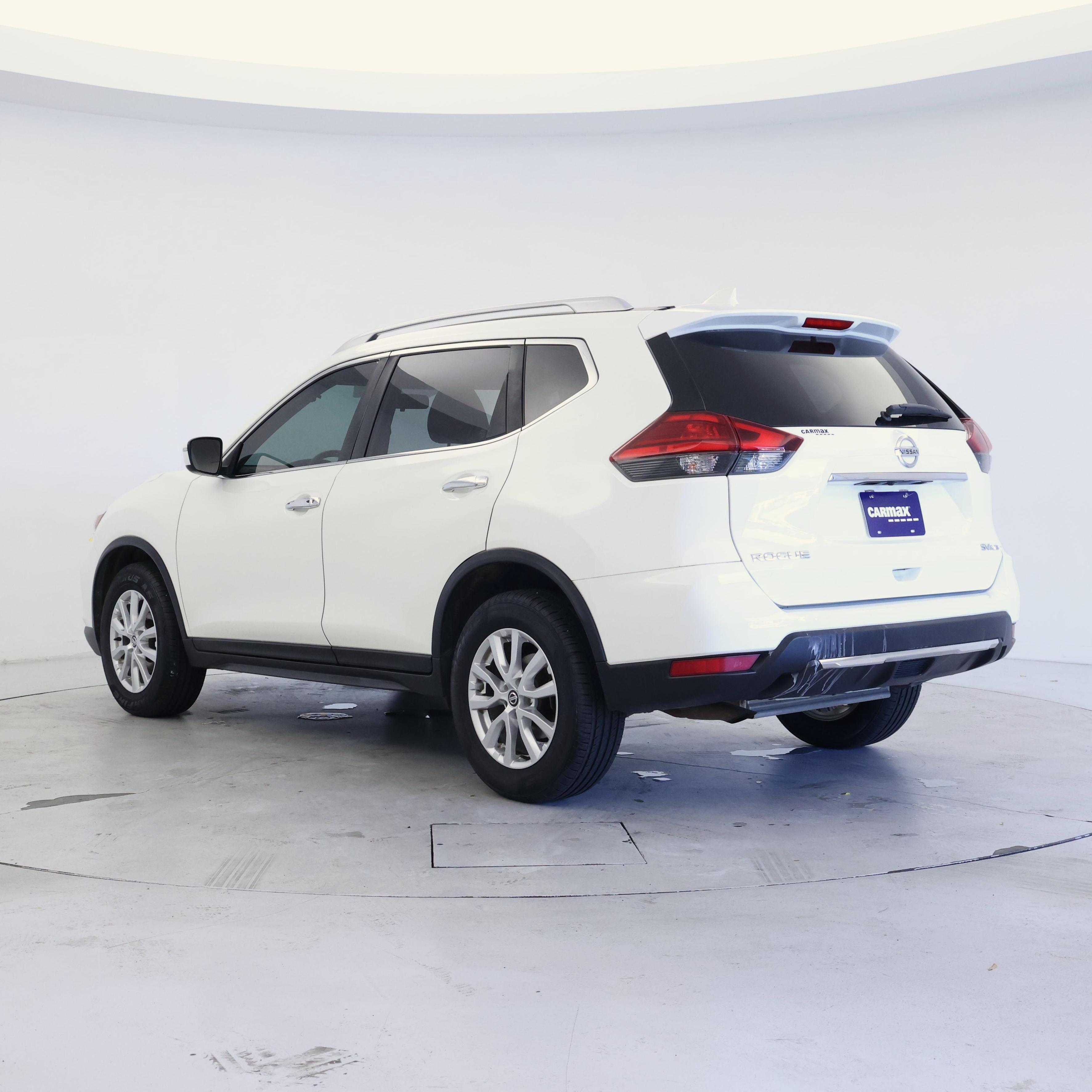 Thumbnail: 2017 Nissan Rogue - 2
