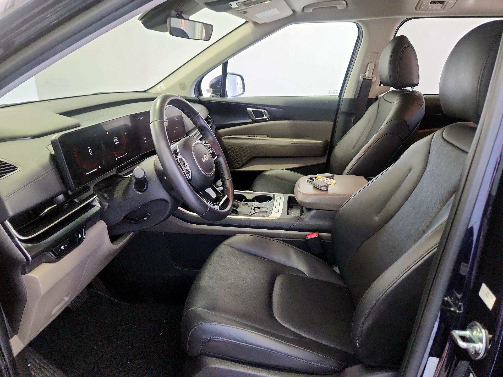 Thumbnail: 2025 Kia Carnival - 11