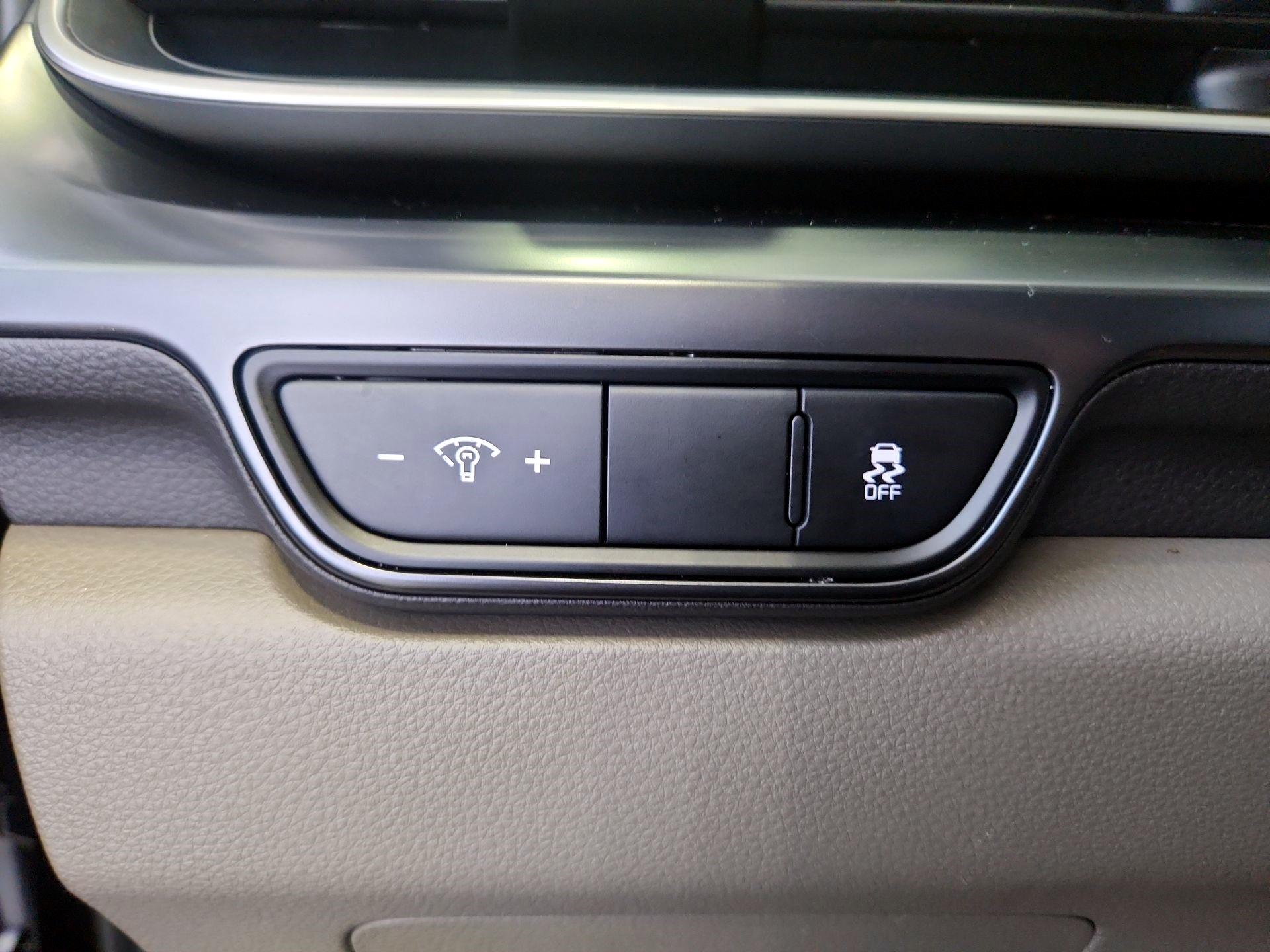 Thumbnail: 2025 Kia Carnival - 13