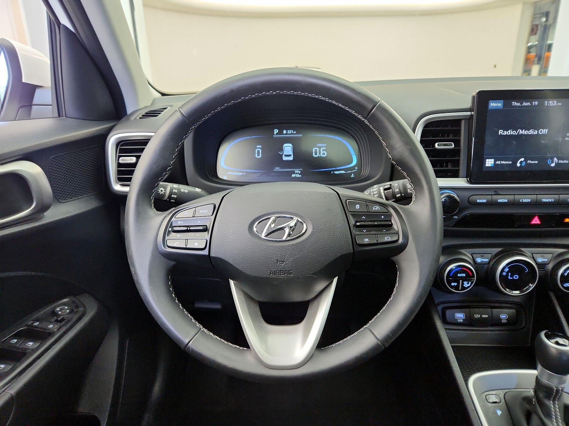 Thumbnail: 2024 Hyundai Venue - 10