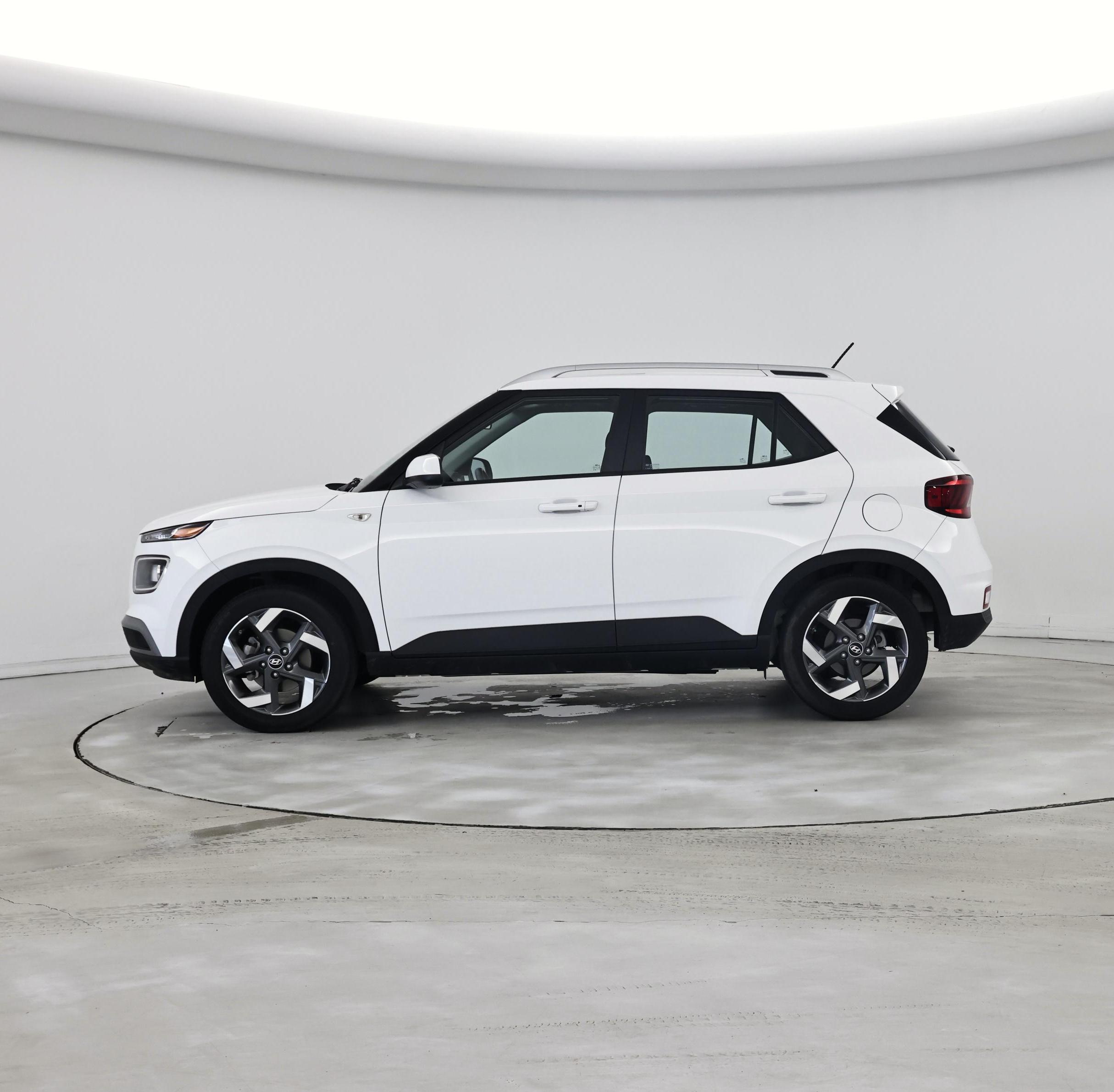 Thumbnail: 2024 Hyundai Venue - 3