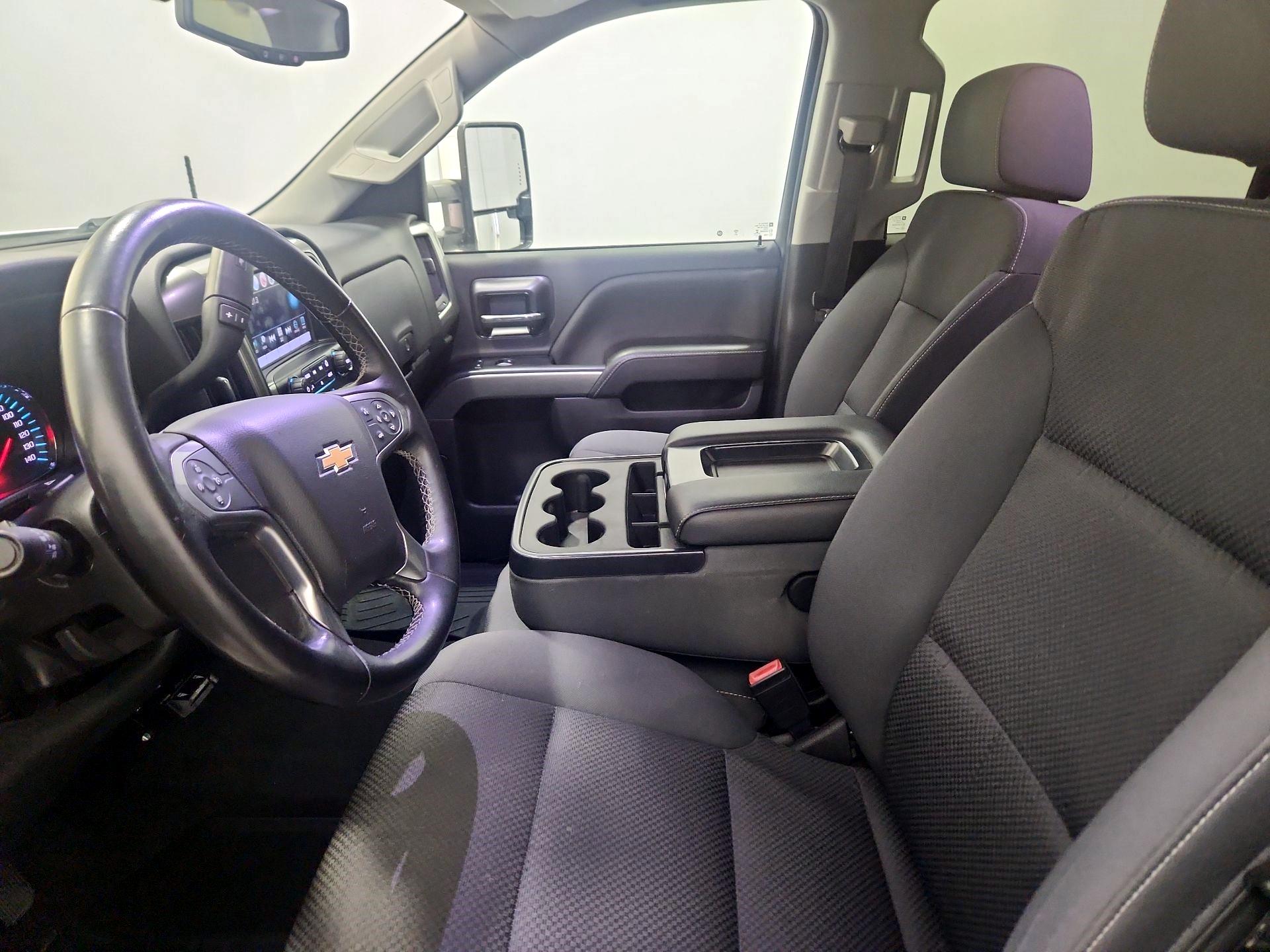 Thumbnail: 2018 Chevrolet Silverado 1500 - 11