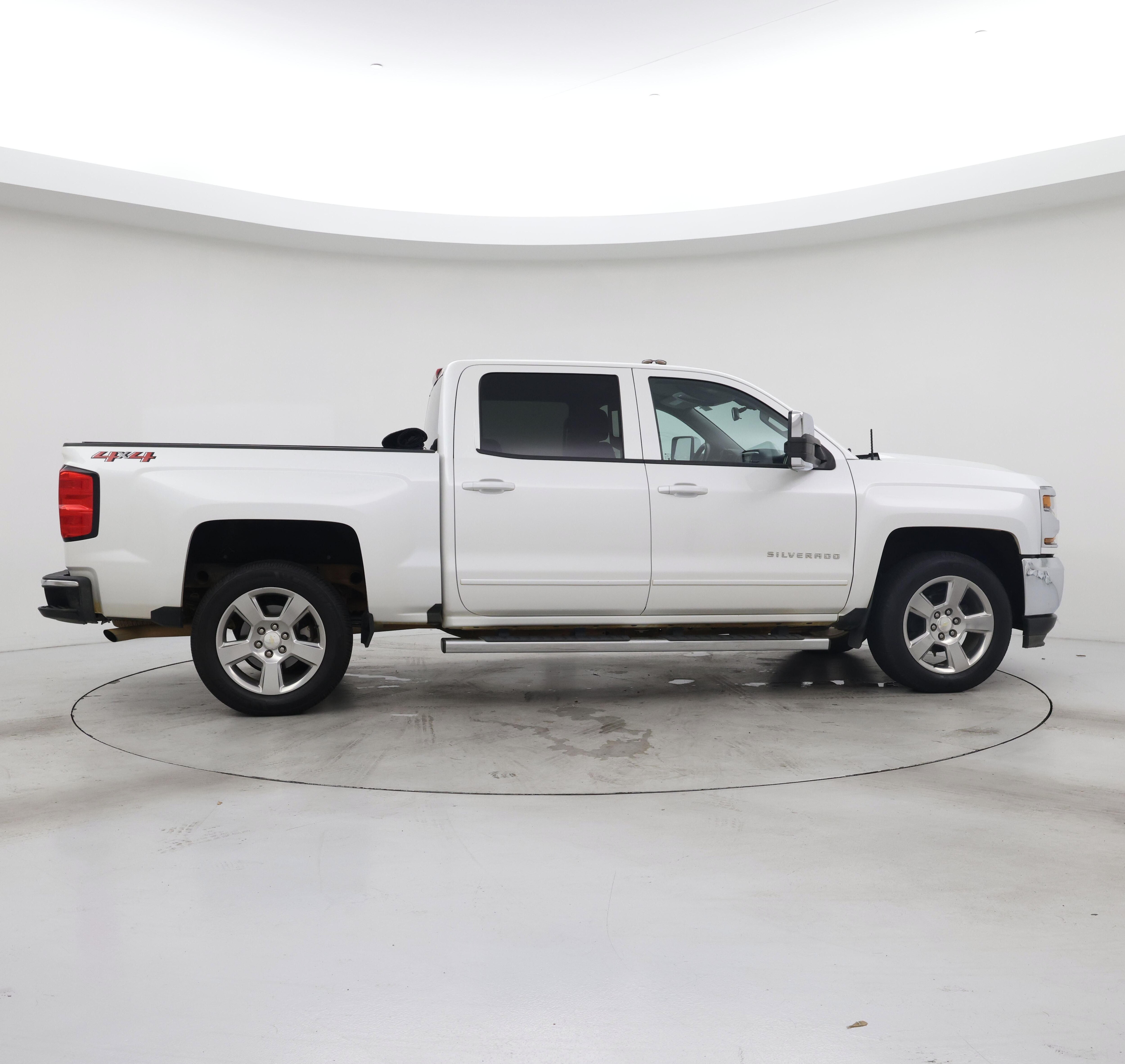 Thumbnail: 2018 Chevrolet Silverado 1500 - 7