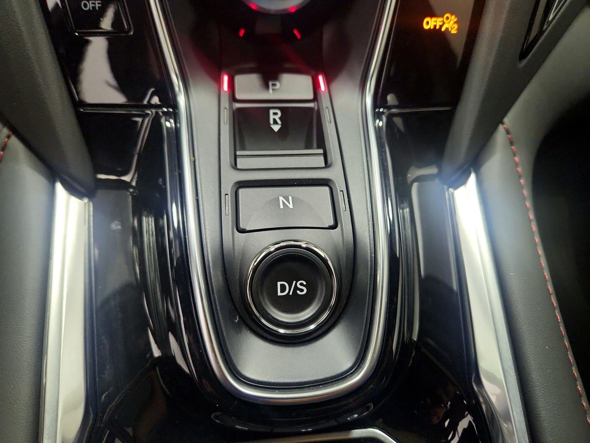 Thumbnail: 2025 Acura RDX - 17