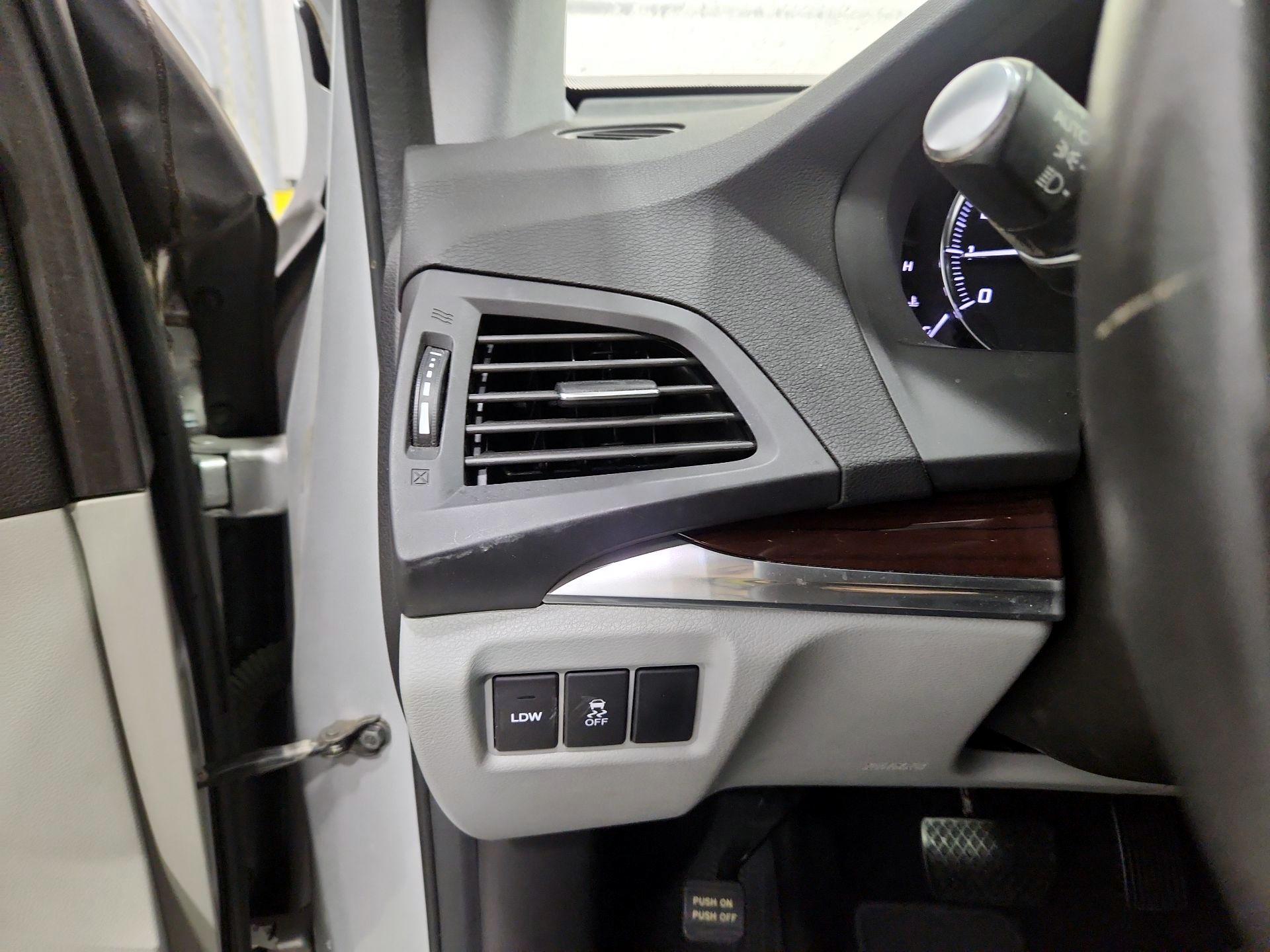 Thumbnail: 2014 Acura MDX - 13