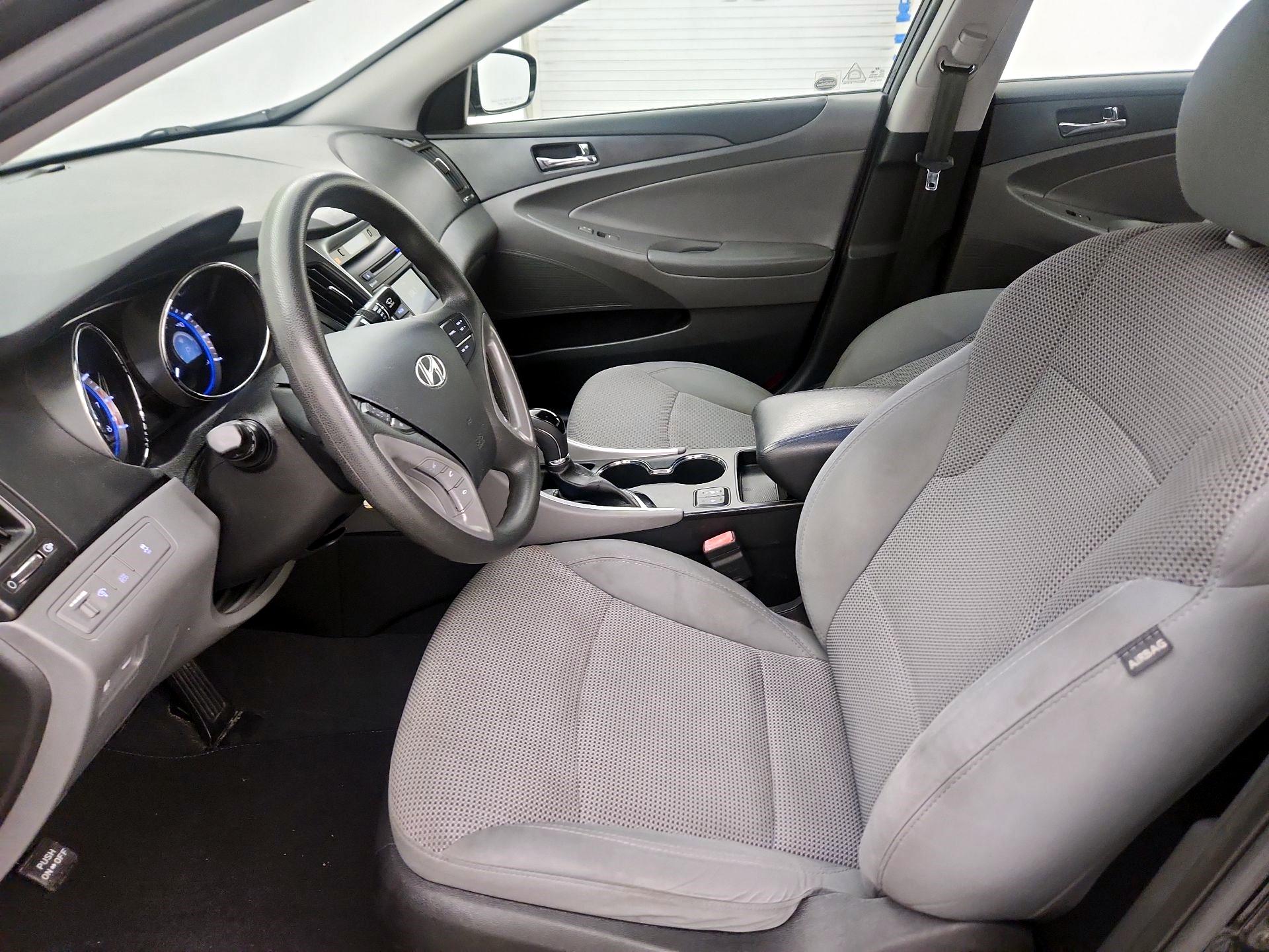 Thumbnail: 2014 Hyundai Sonata - 11
